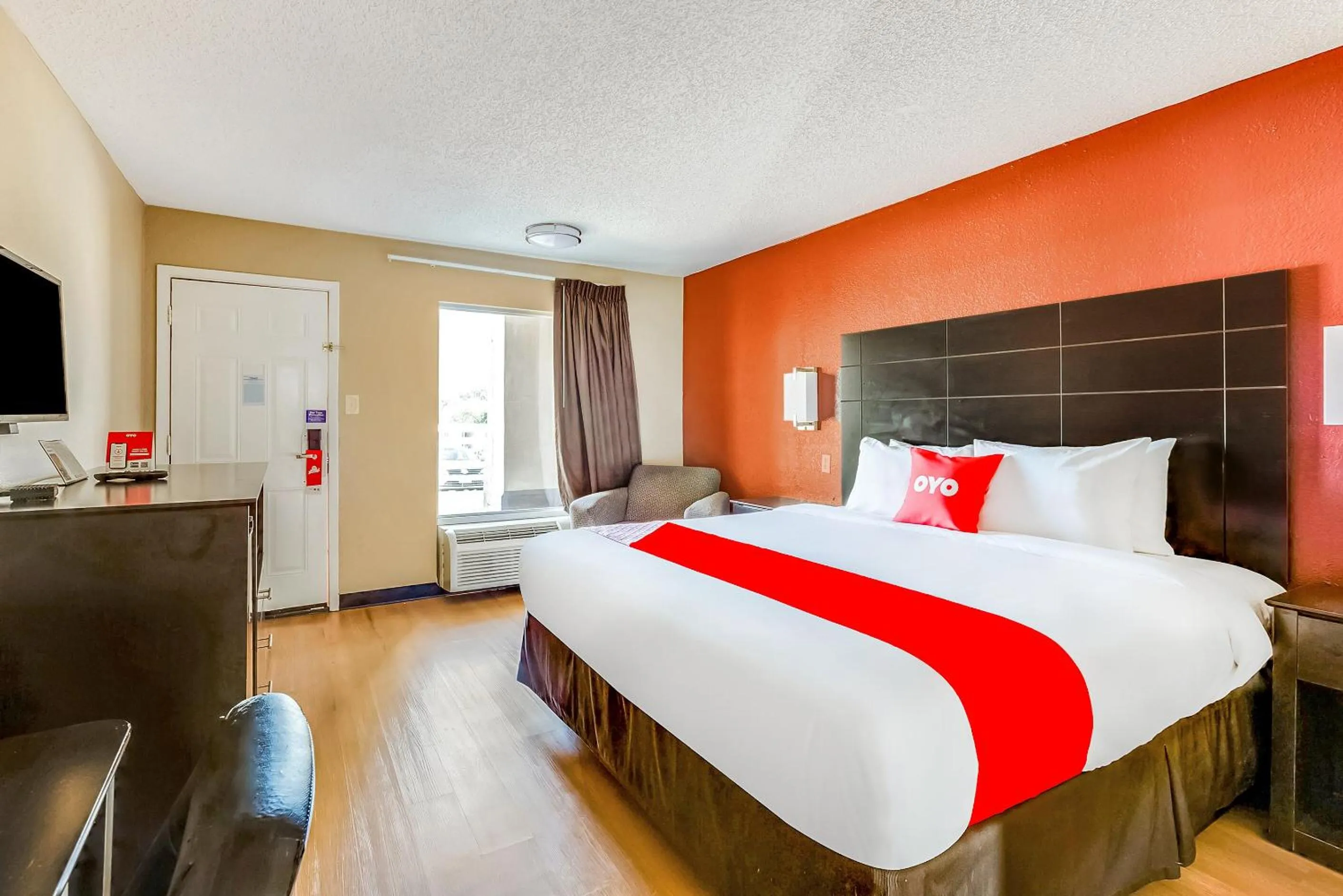 Bedroom in OYO Hotel Tyler Northwest Mineola Hwy