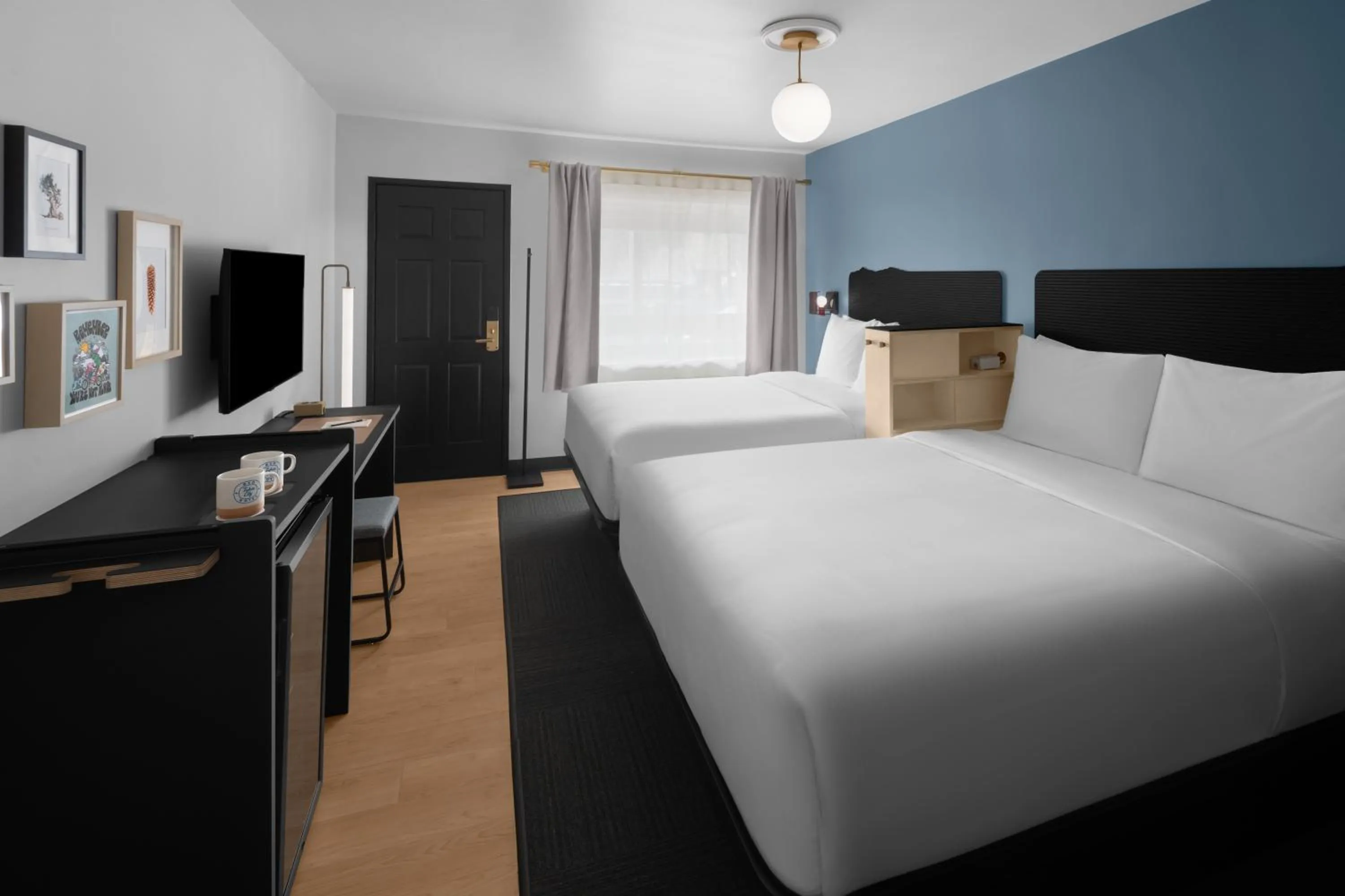 Bedroom, Bed in evo Hotel Tahoe City