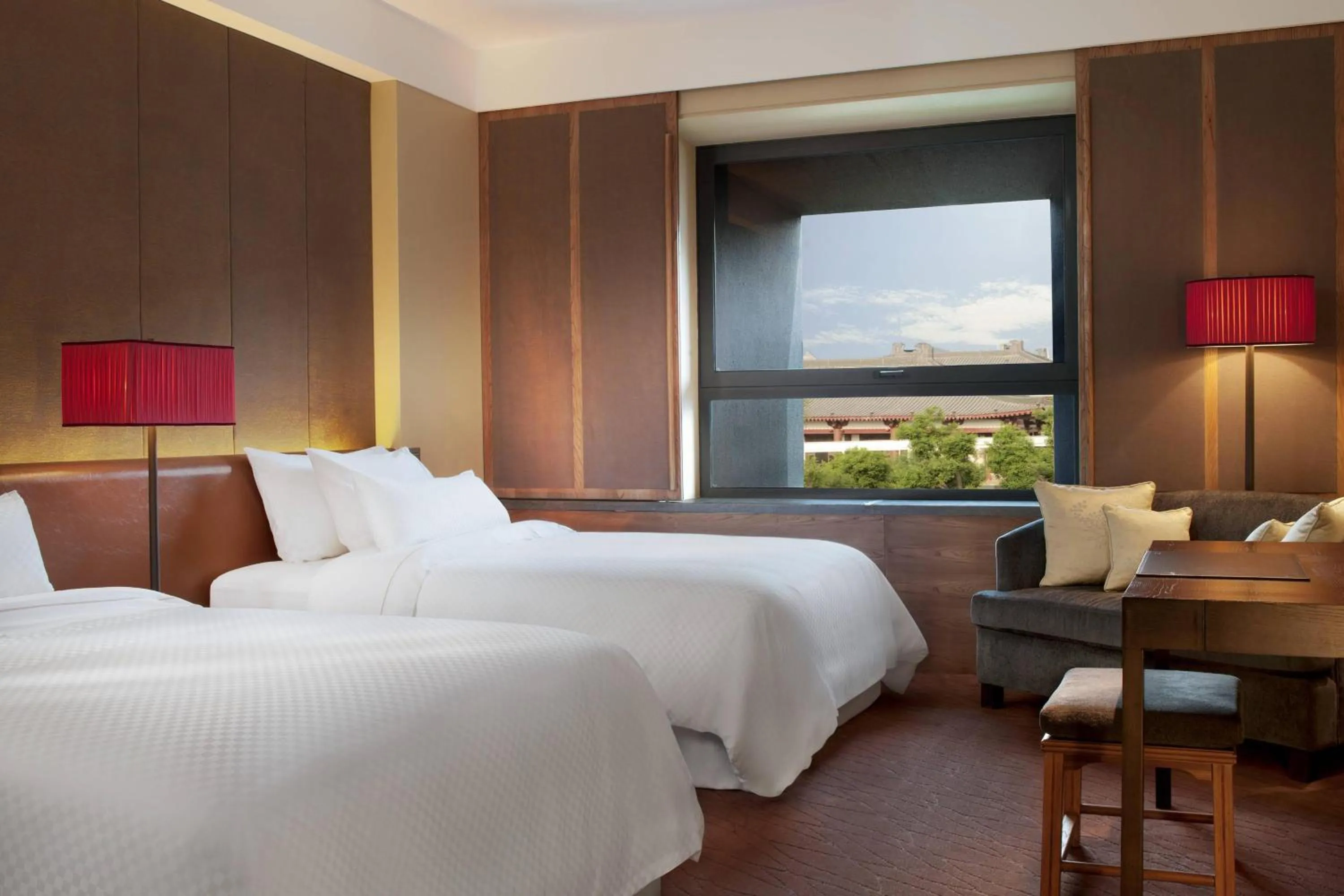 Executive Rm, Club level, Guest room, 2 Double in The Westin Xi'an - Enjoy 2 Free bottles of beer