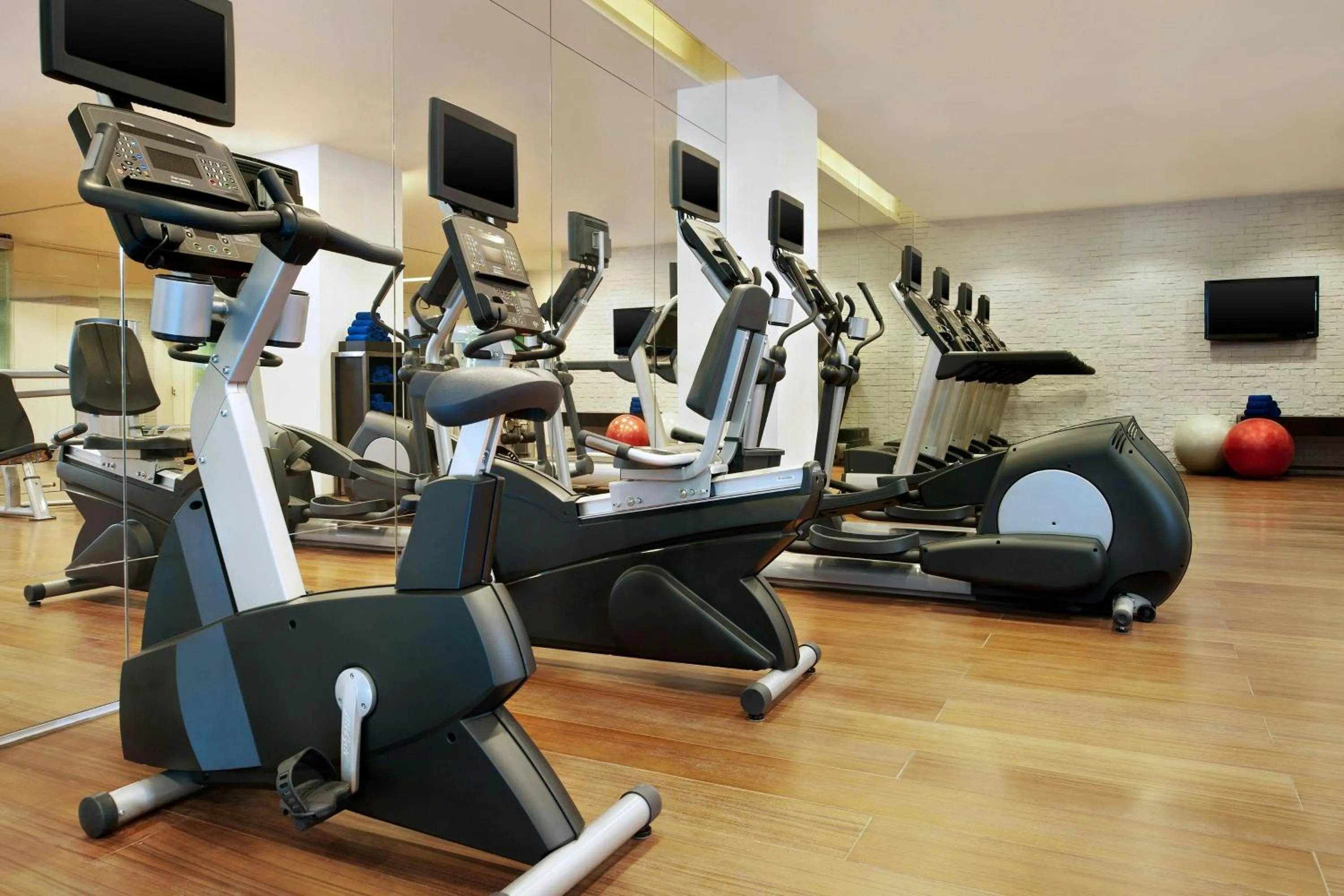 Area and facilities in The Westin Xi'an - Enjoy 2 Free bottles of beer