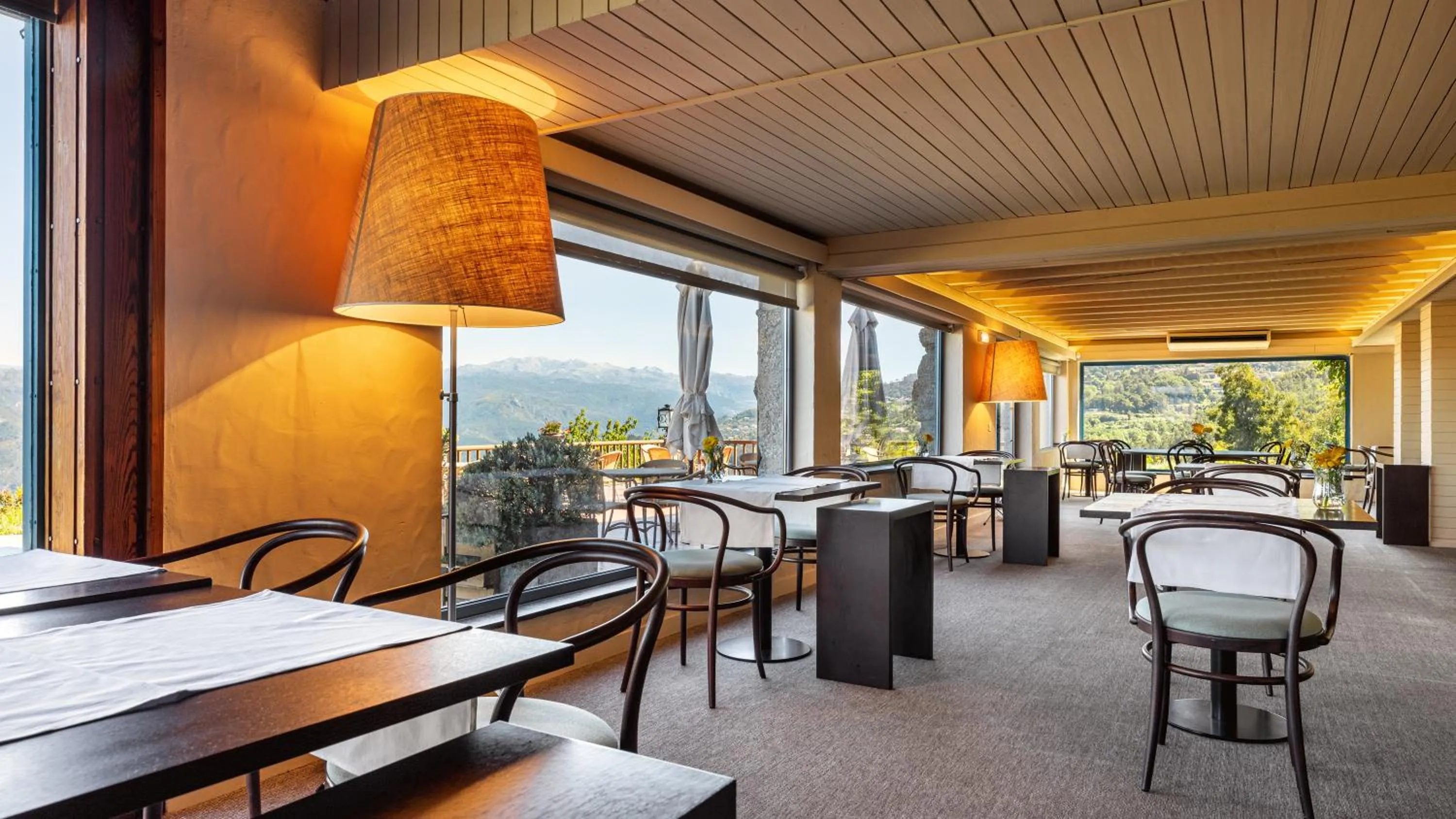 Restaurant/places to eat in Pousada Geres-Caniçada