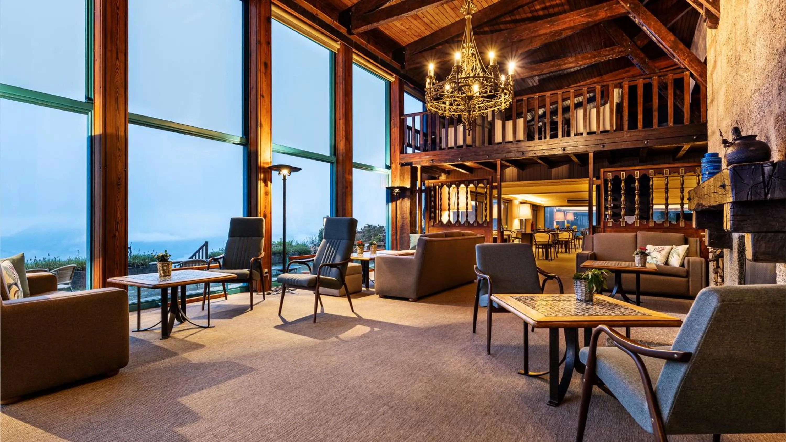 Communal lounge/ TV room in Pousada Geres-Caniçada