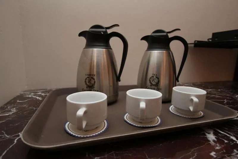 Coffee/tea facilities in Raoum Inn Majmaa