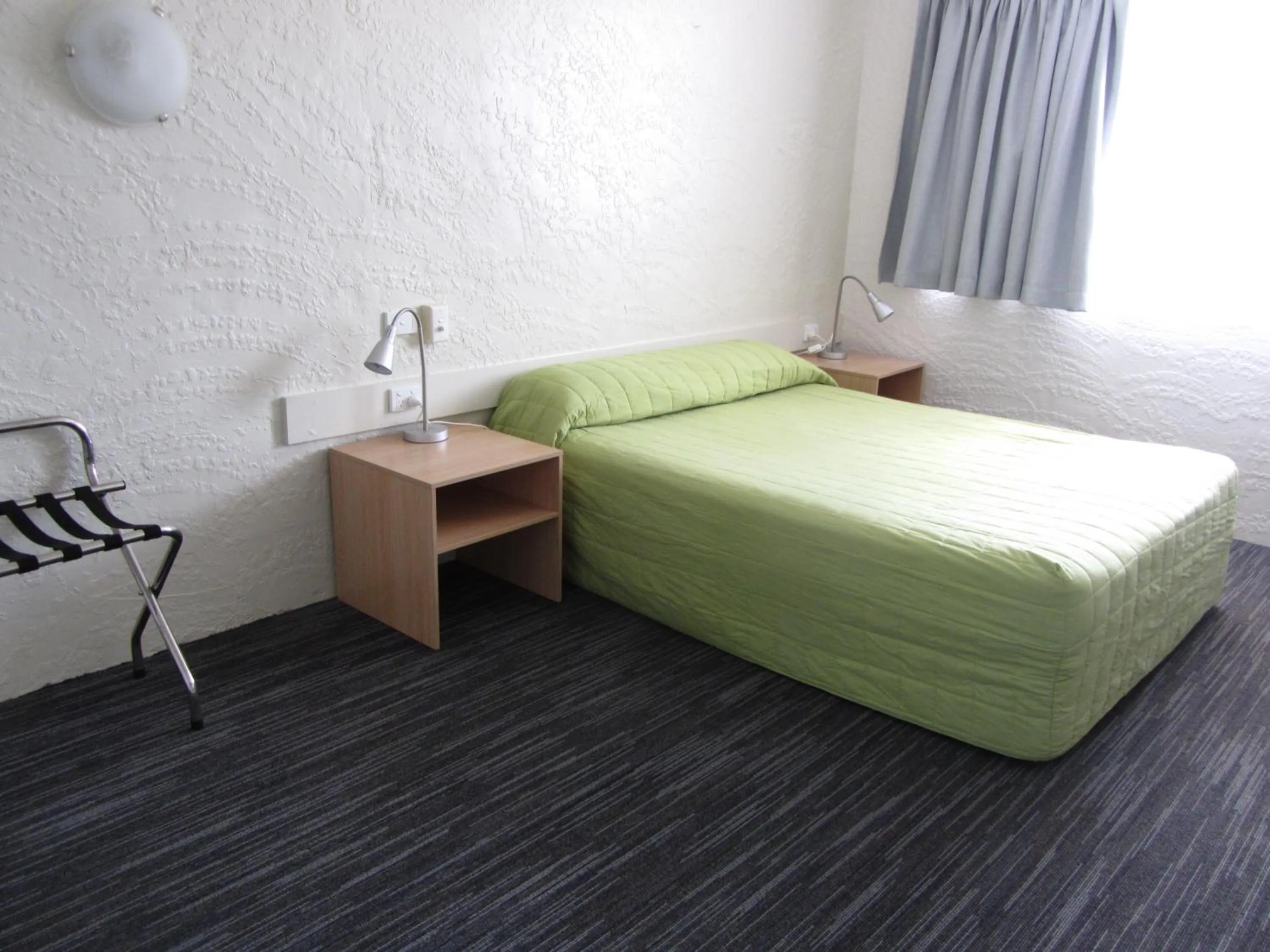 Bed in Urangan Motor Inn