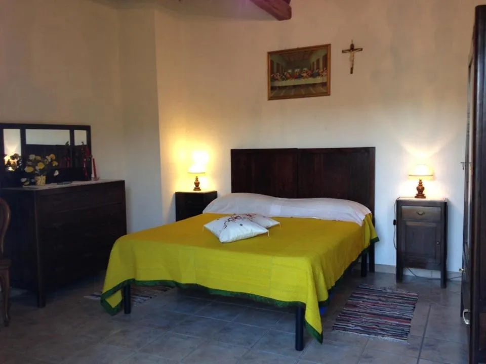 Bed in Penisola Verde b&b
