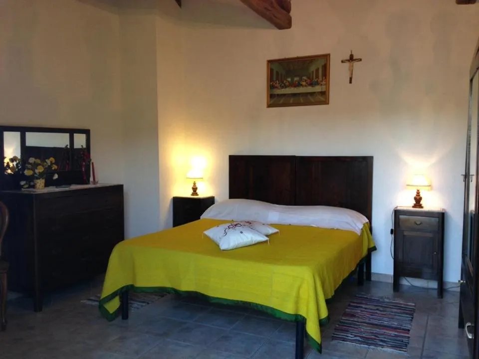 Bed in Penisola Verde b&b