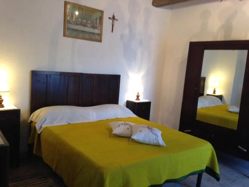 Bed in Penisola Verde b&b