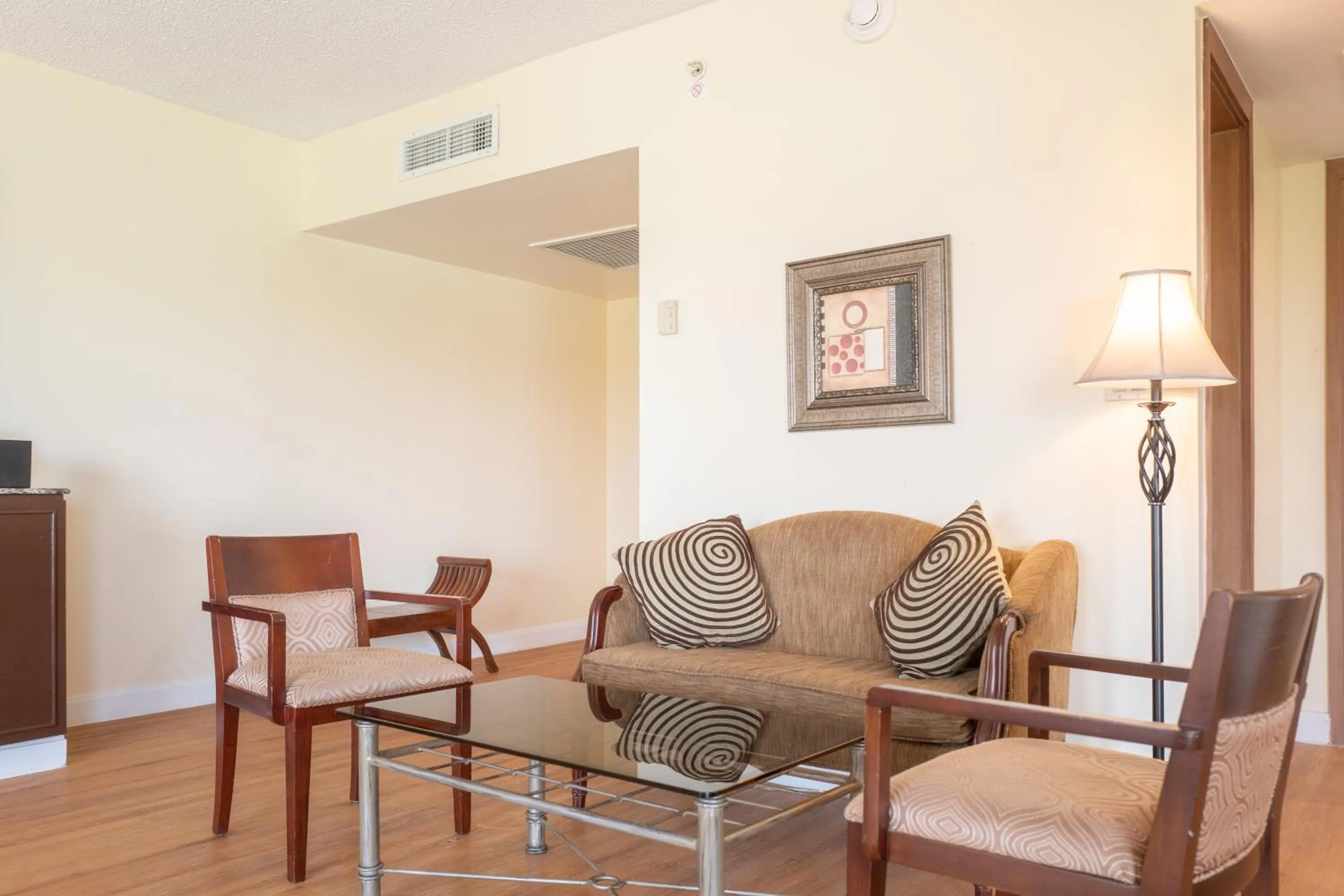 Seating area in Holiday Resort & Spa Guam