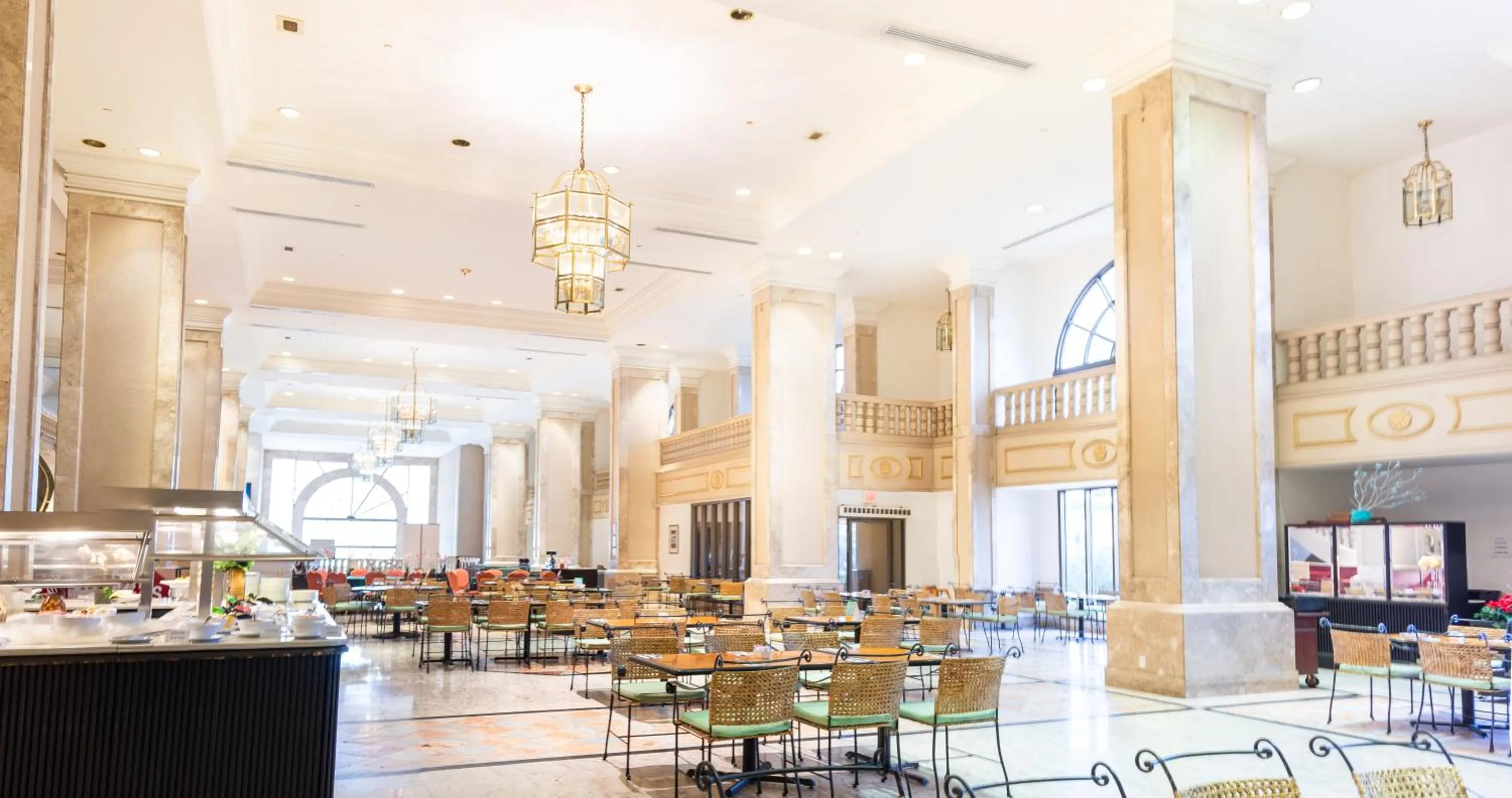 Restaurant/places to eat in Holiday Resort & Spa Guam