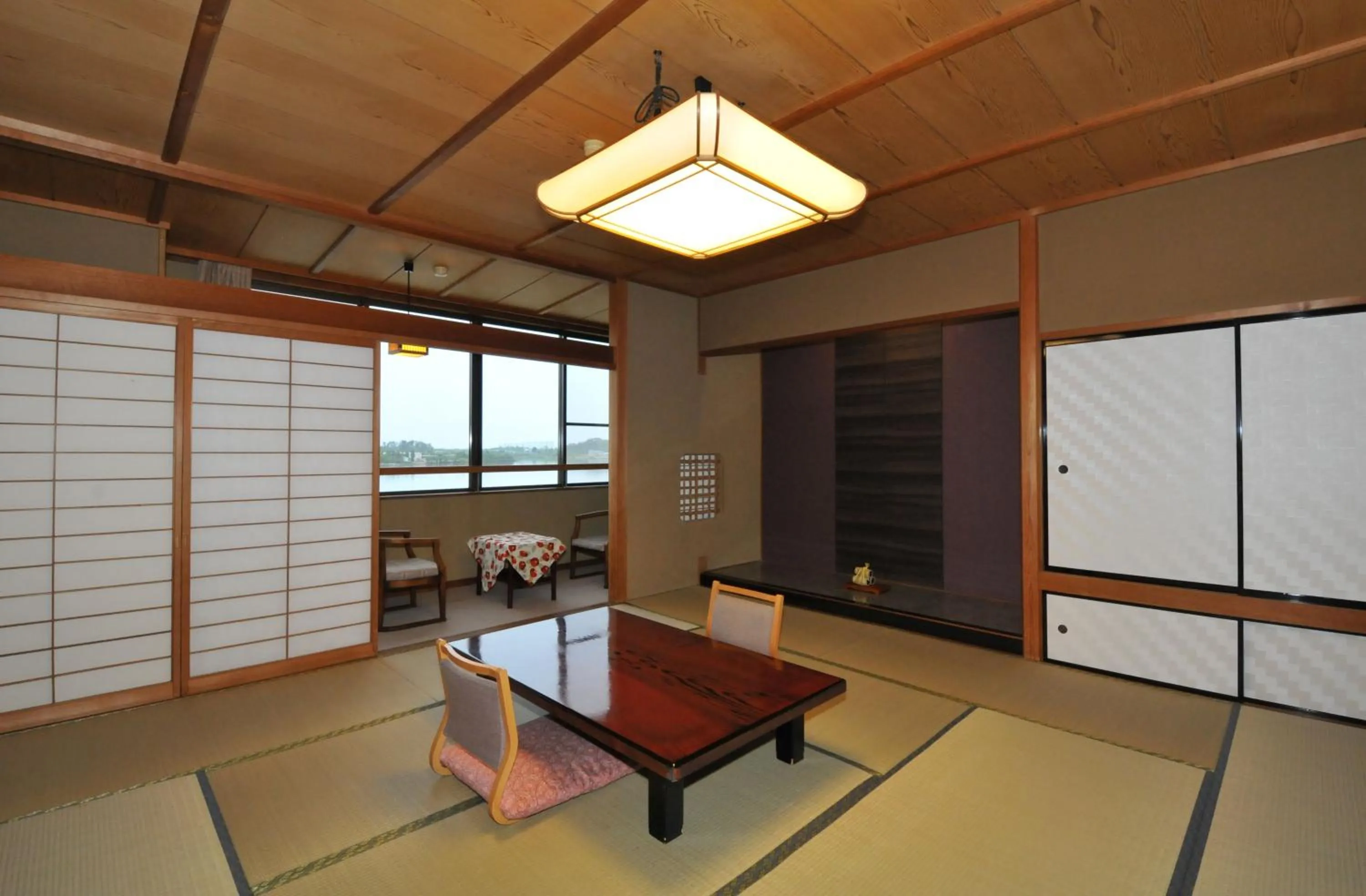 Photo of the whole room in Kohan-no-Yado Morimoto