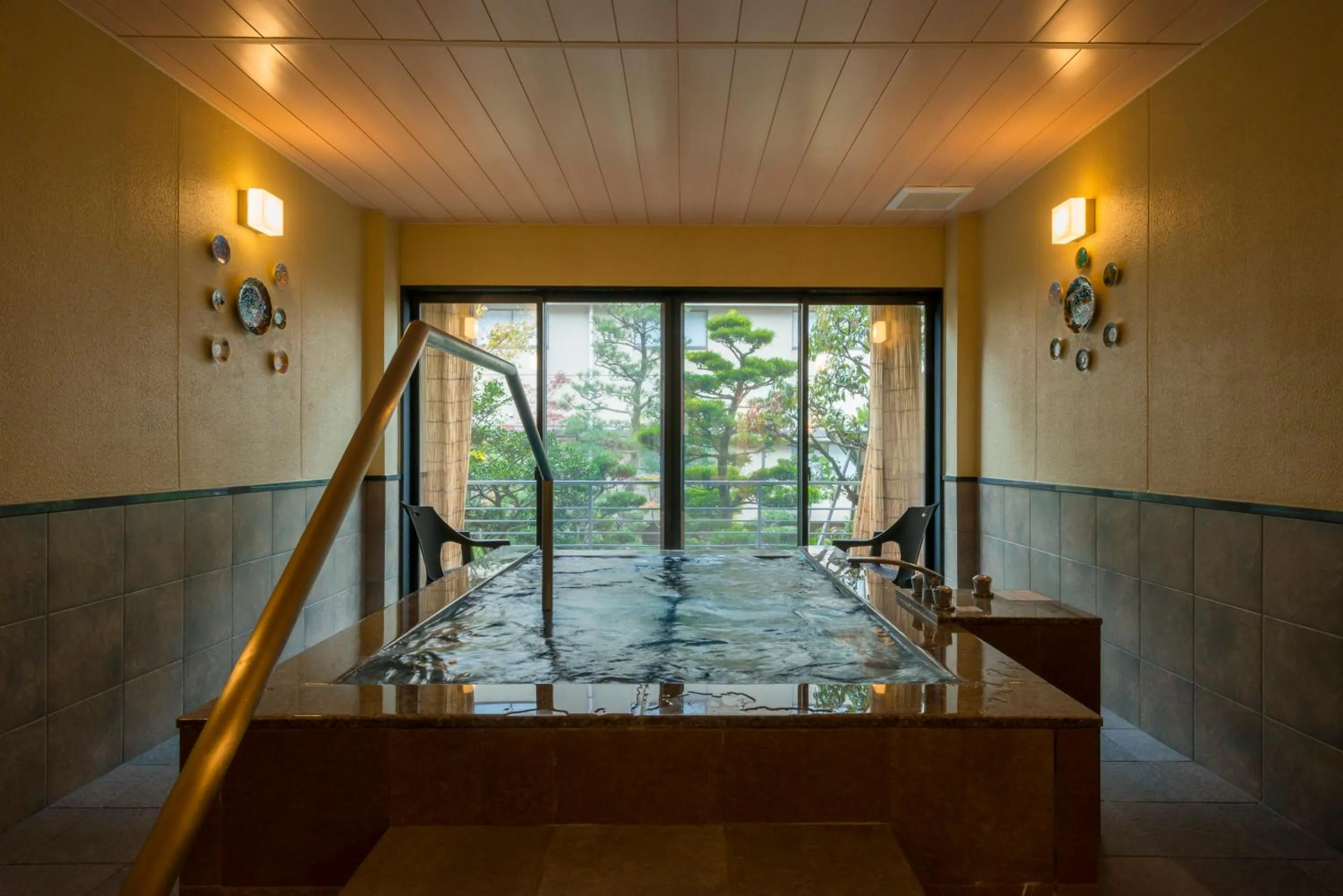Hot Spring Bath in Kohan-no-Yado Morimoto