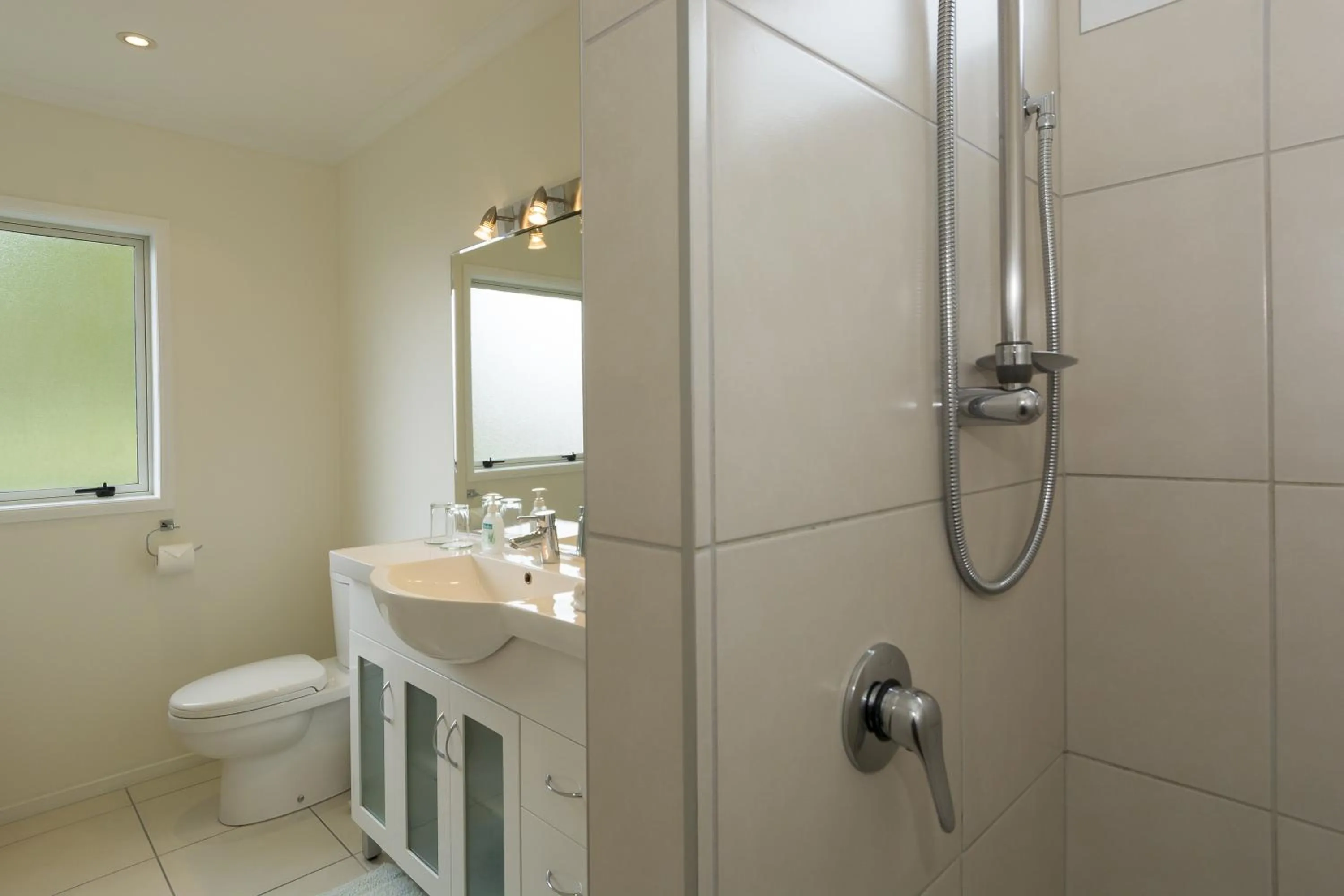 Bathroom in Seascape Villa B&B