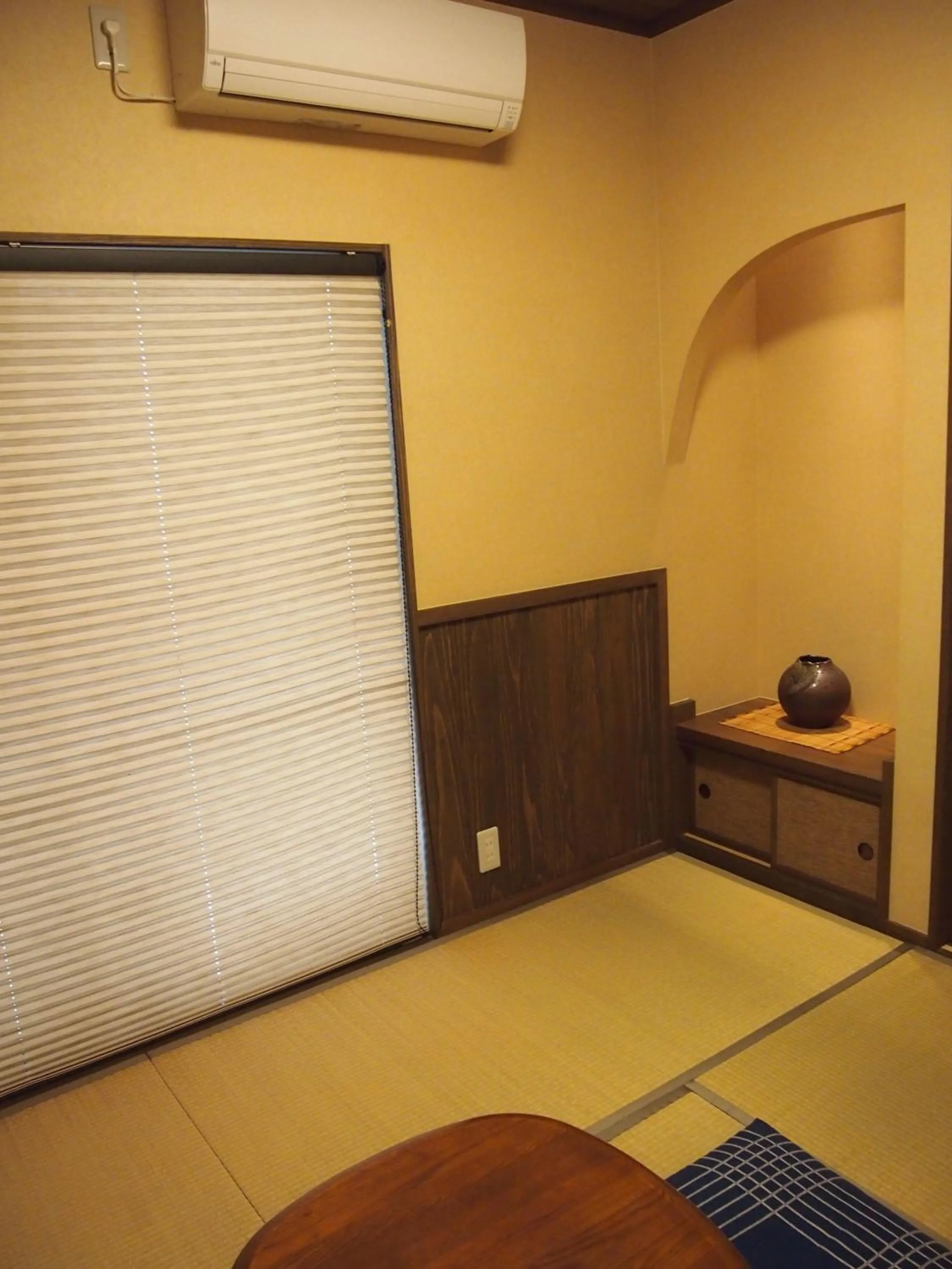 Photo of the whole room in Family Ryokan Kawakyu with Showa Retro, private hot spring