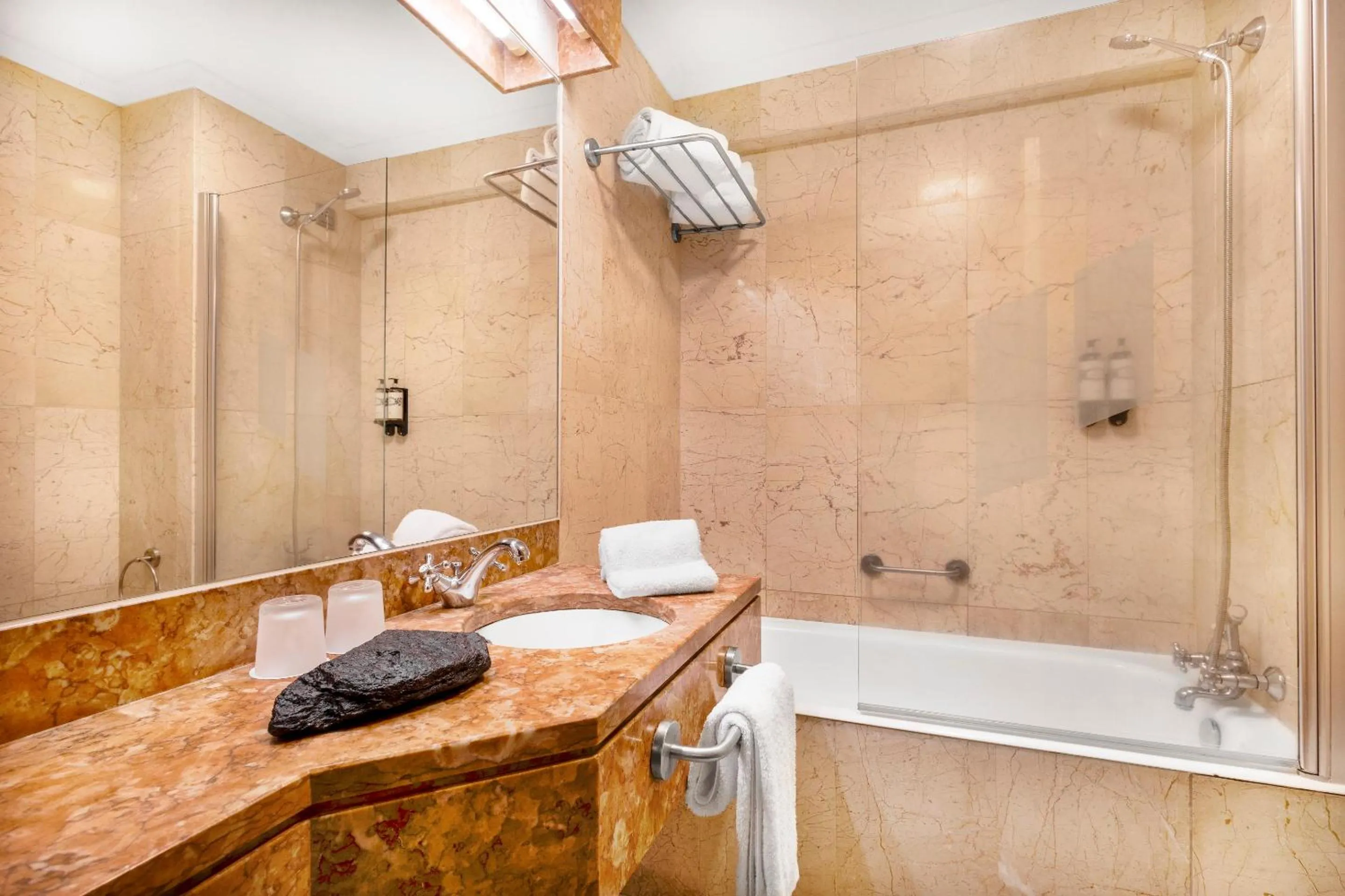 Bathroom in Pousada Forte da Horta