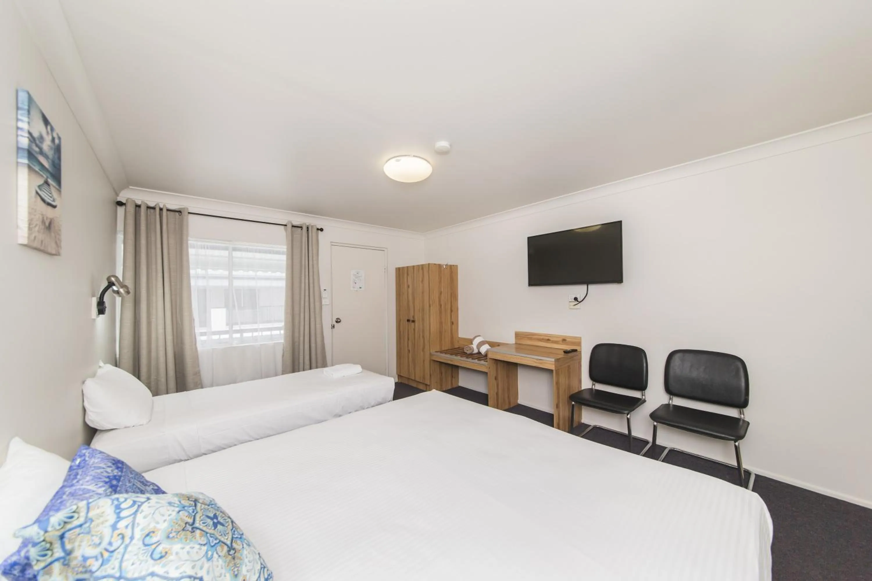 Bed in Metro Motel Rockhampton