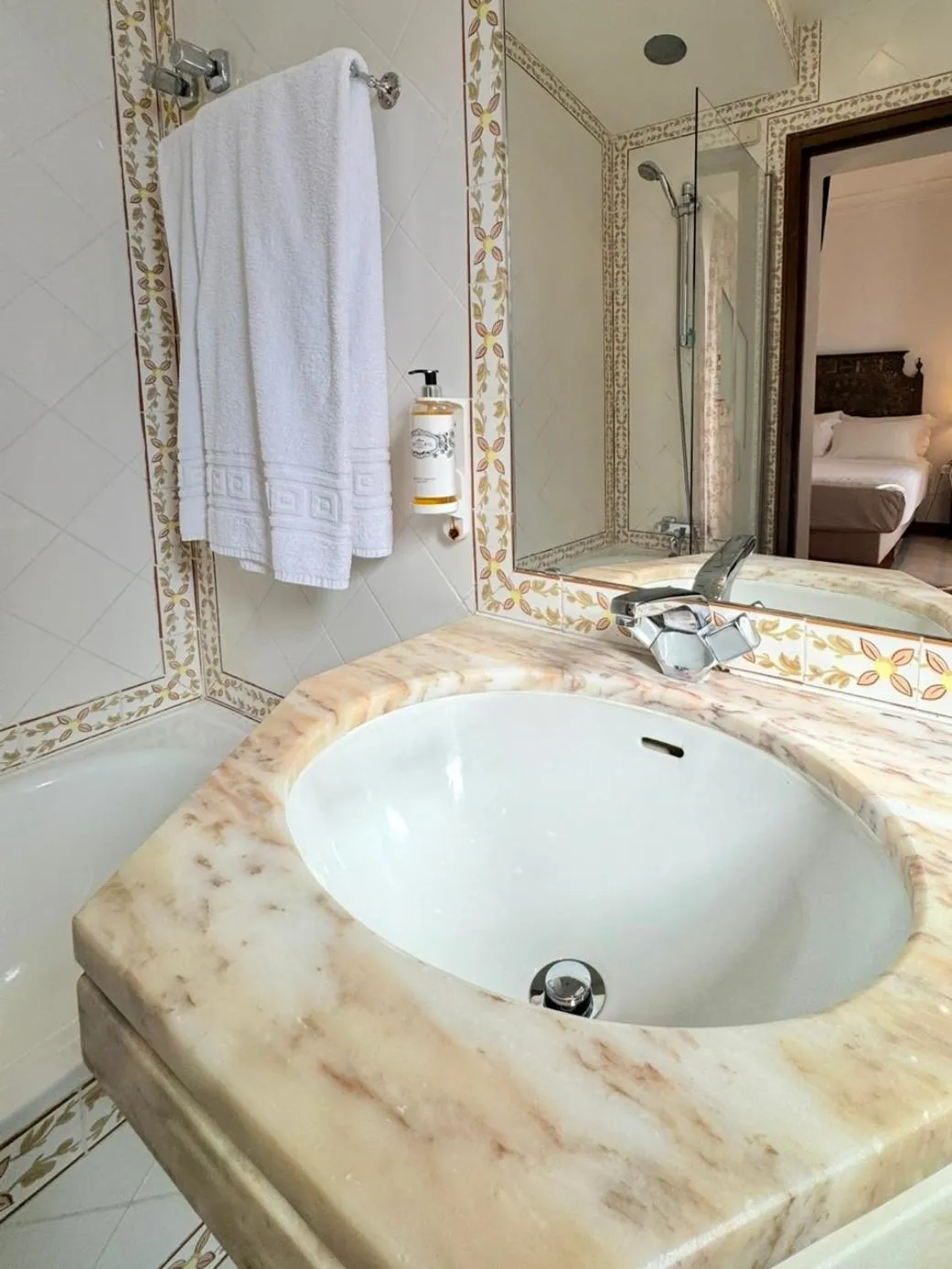 Toilet in Pousada de Marvao