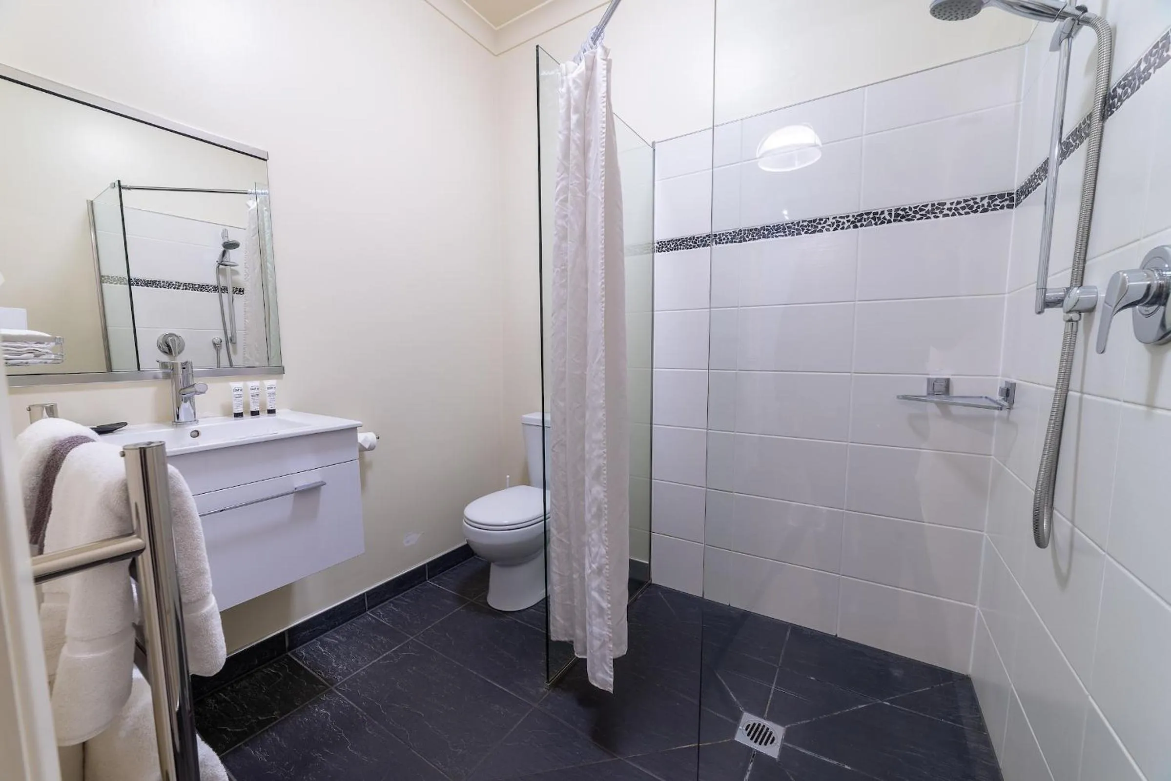 315 Euro Motel and Serviced Apartments