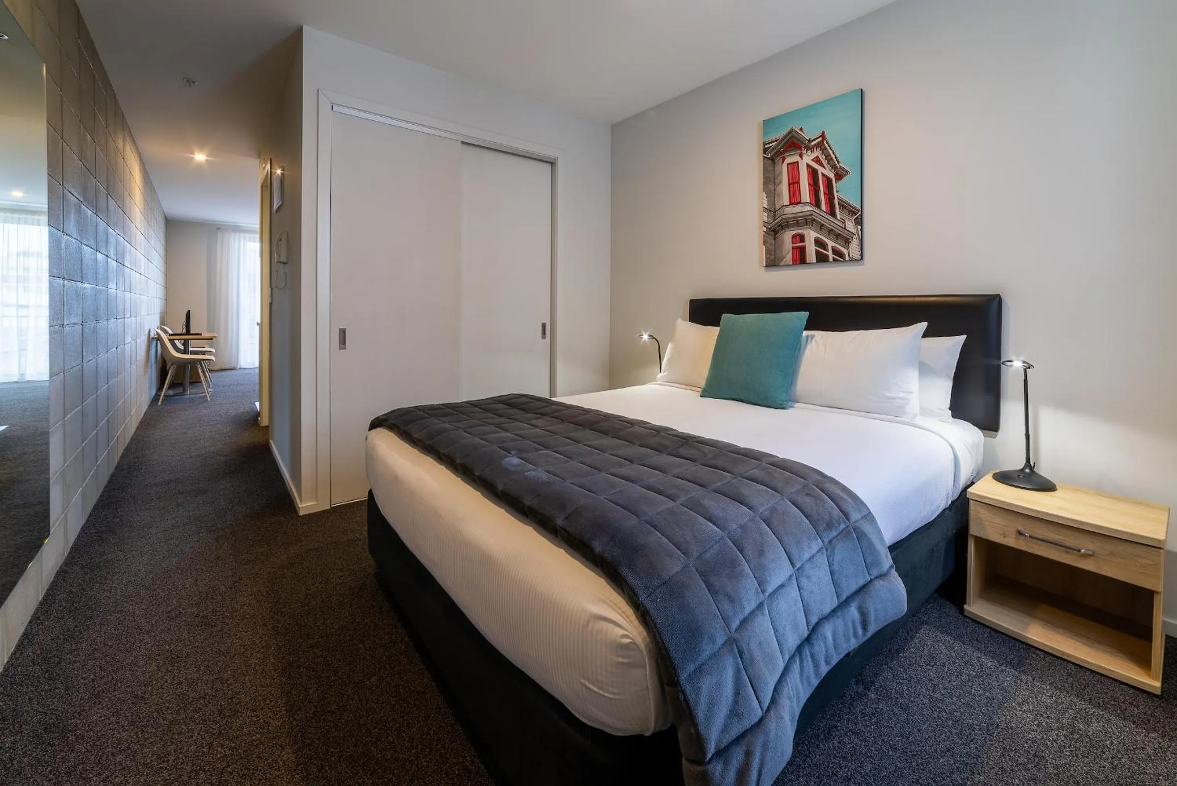 Bed in 315 Euro Motel and Serviced Apartments