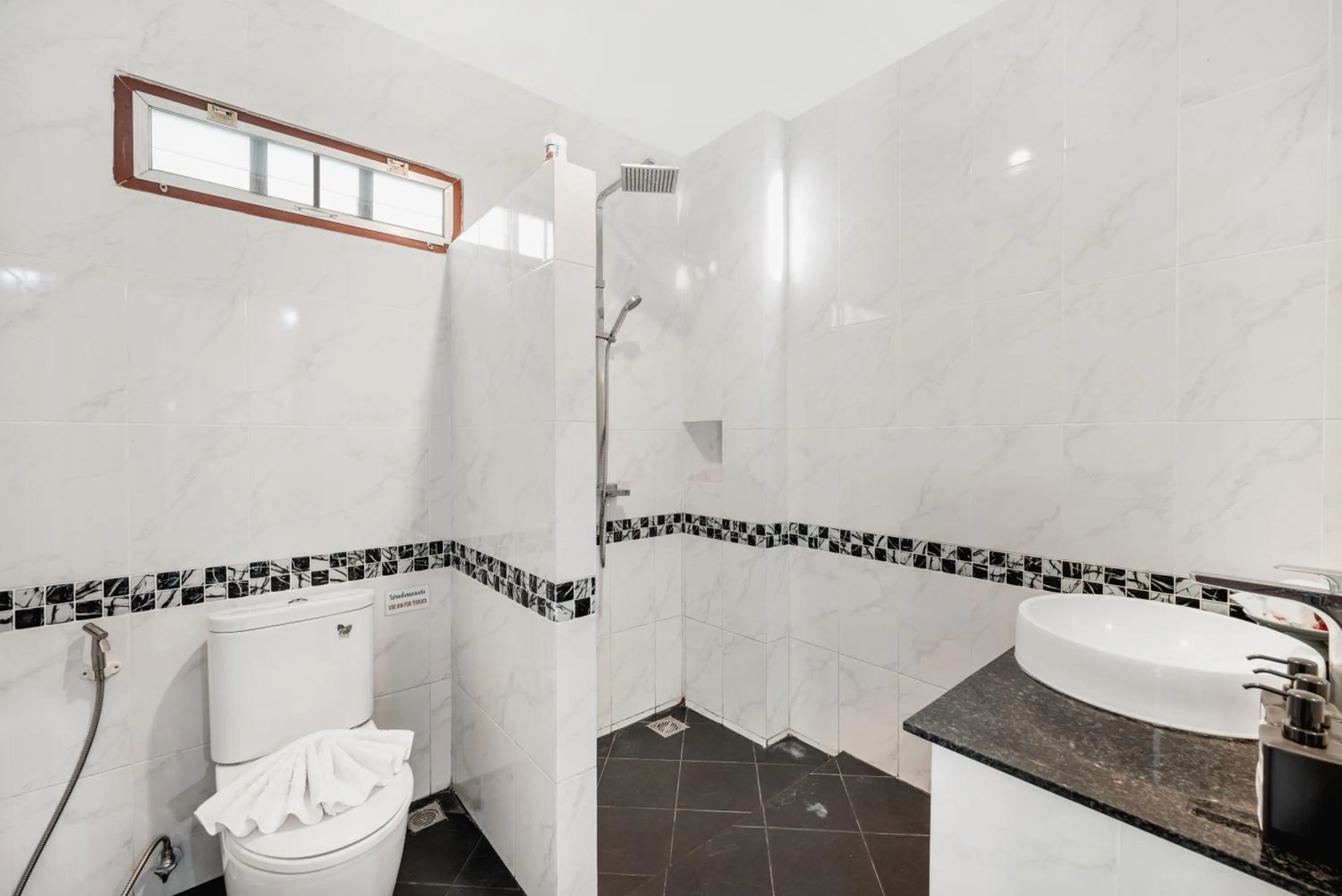 Shower in MyVillage Lamai