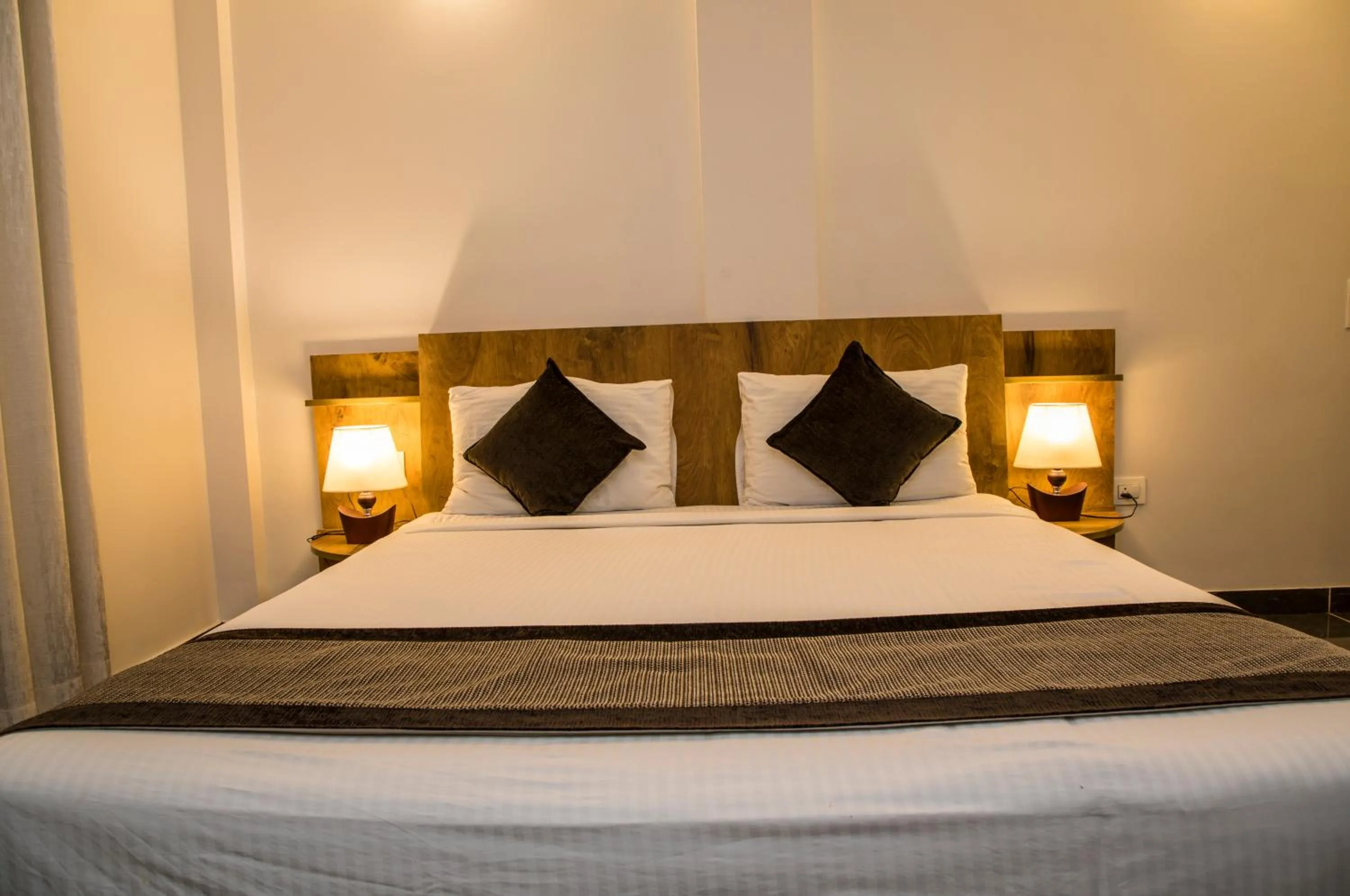 Bedroom, Bed in Rankk Stays