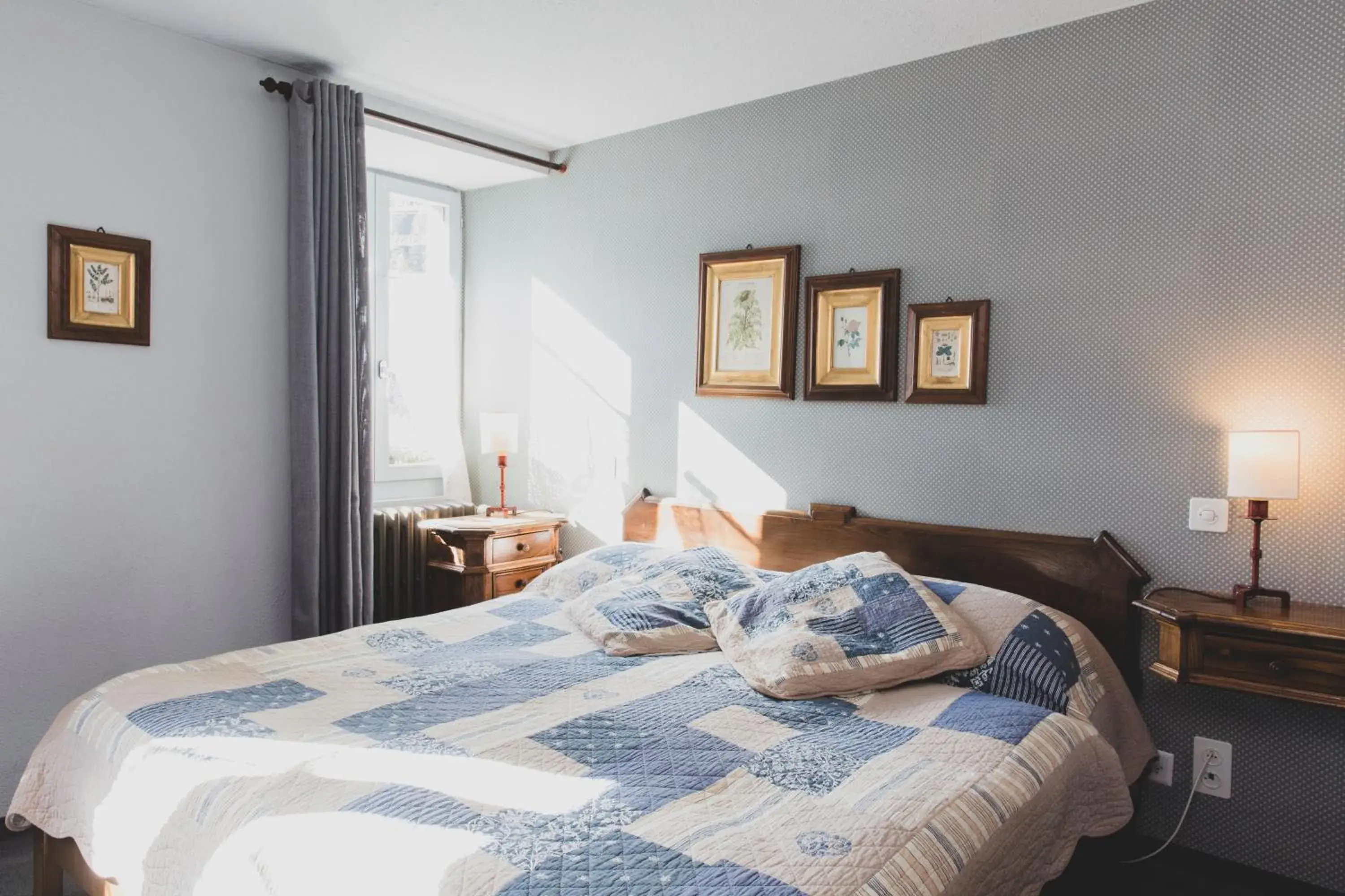 Double Room in Hôtel Le Besso - Swiss Romantic Lodge Zinal Double Room in Hôtel Le Besso - Swiss Romantic Lodge Zinal