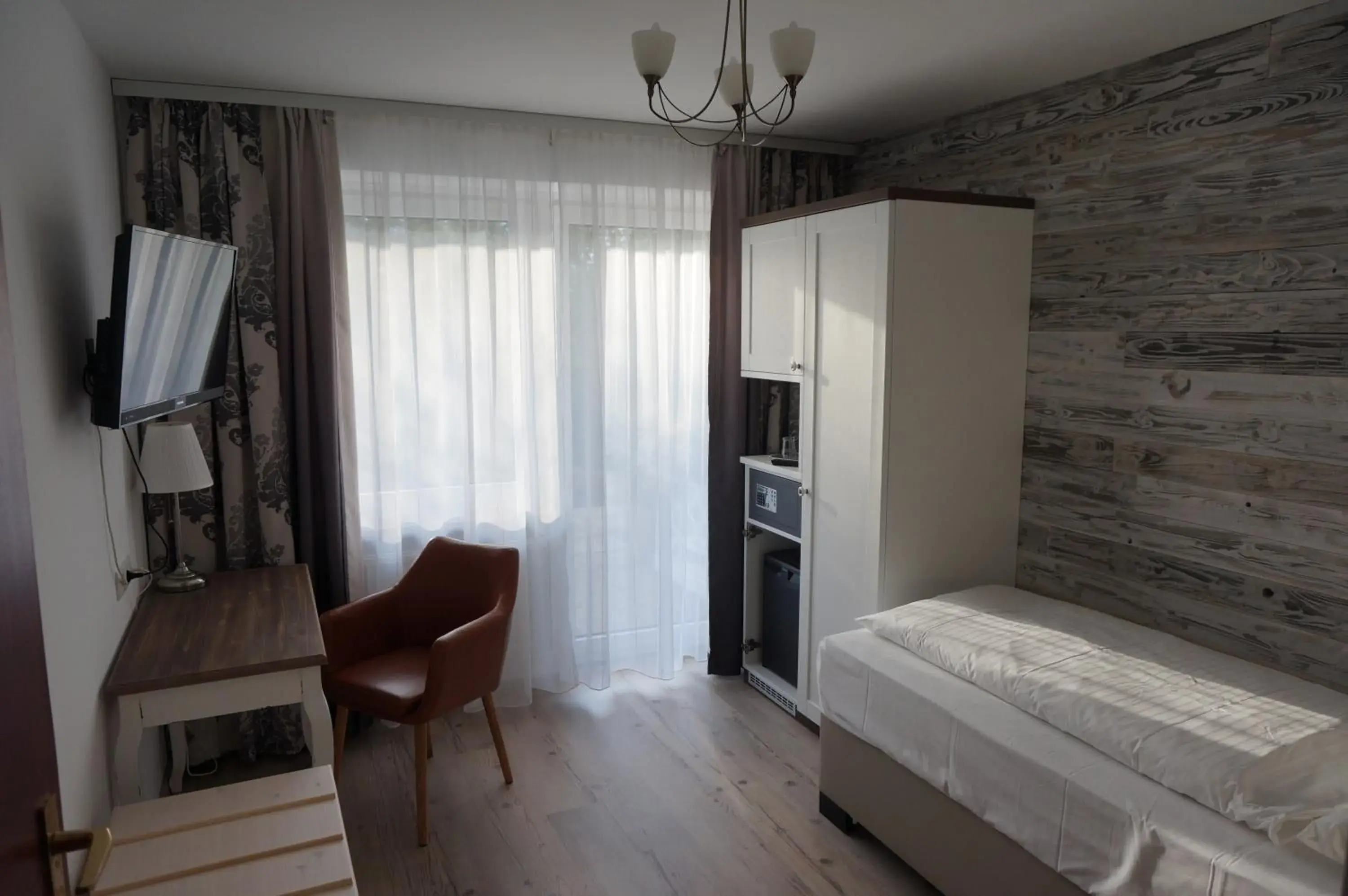 Single Room in Hotel Diana Garni Single Room in Hotel Diana Garni