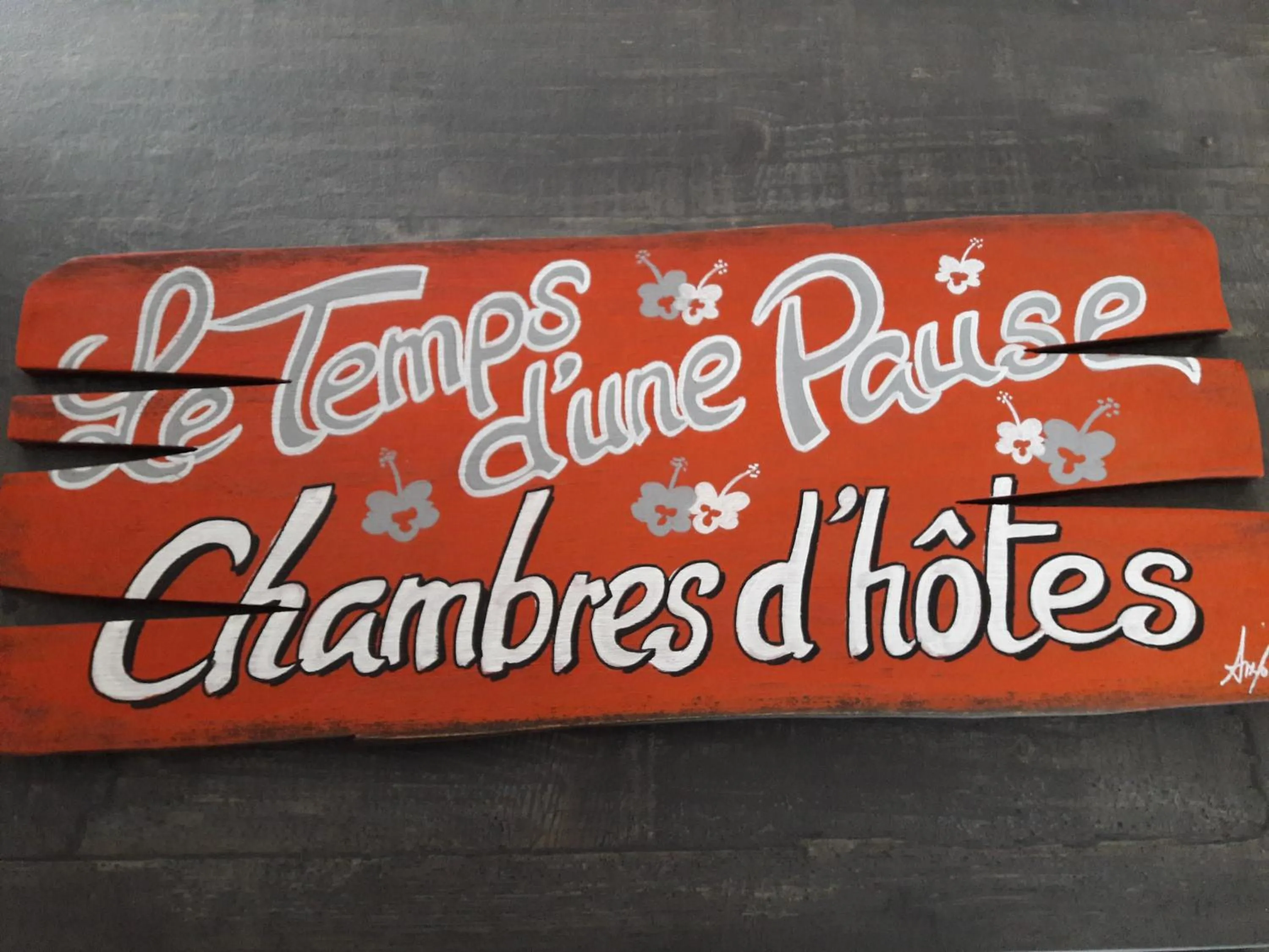 Property logo or sign in Le Temps d'une Pause