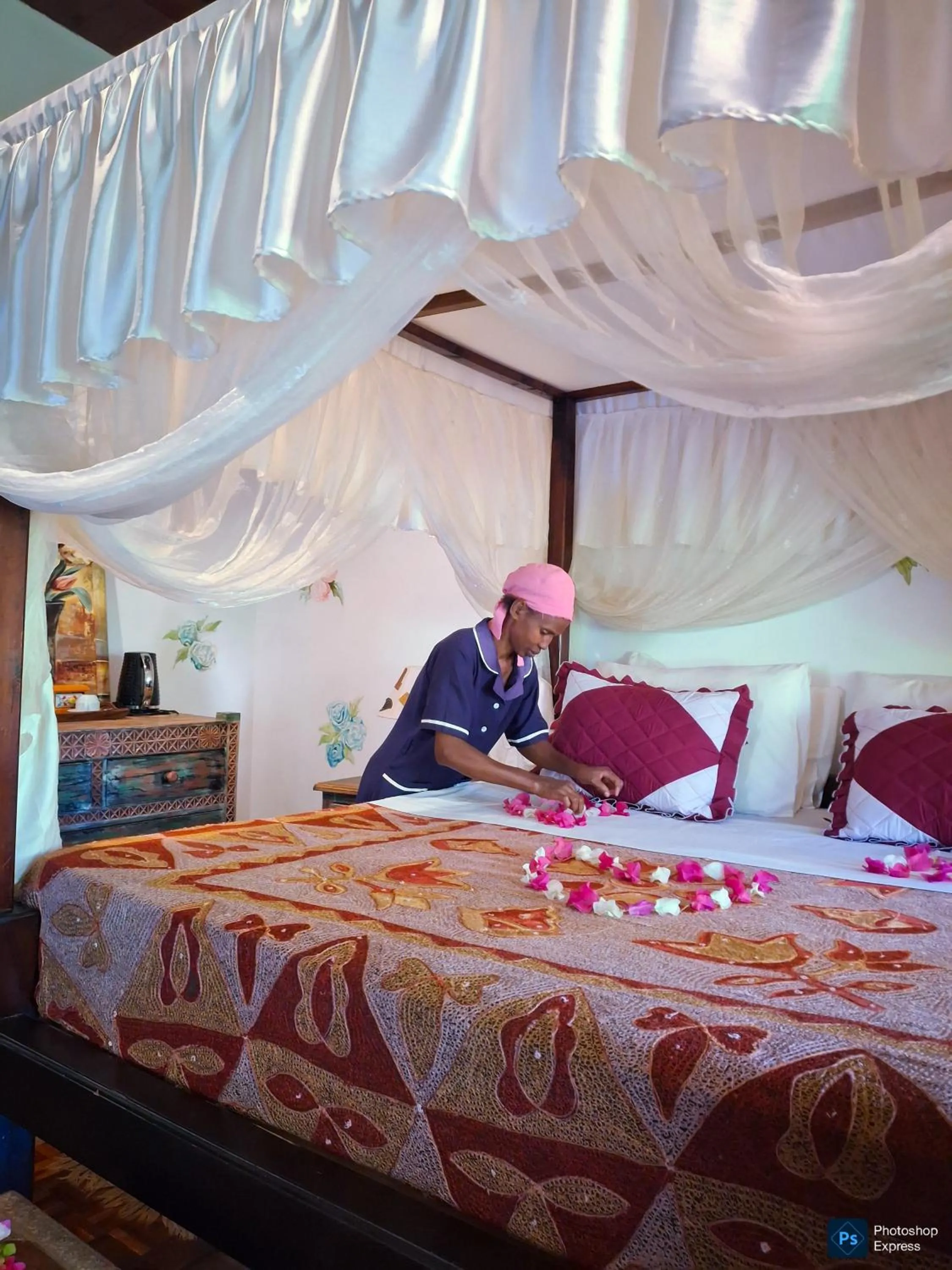 Bed in African House Resort