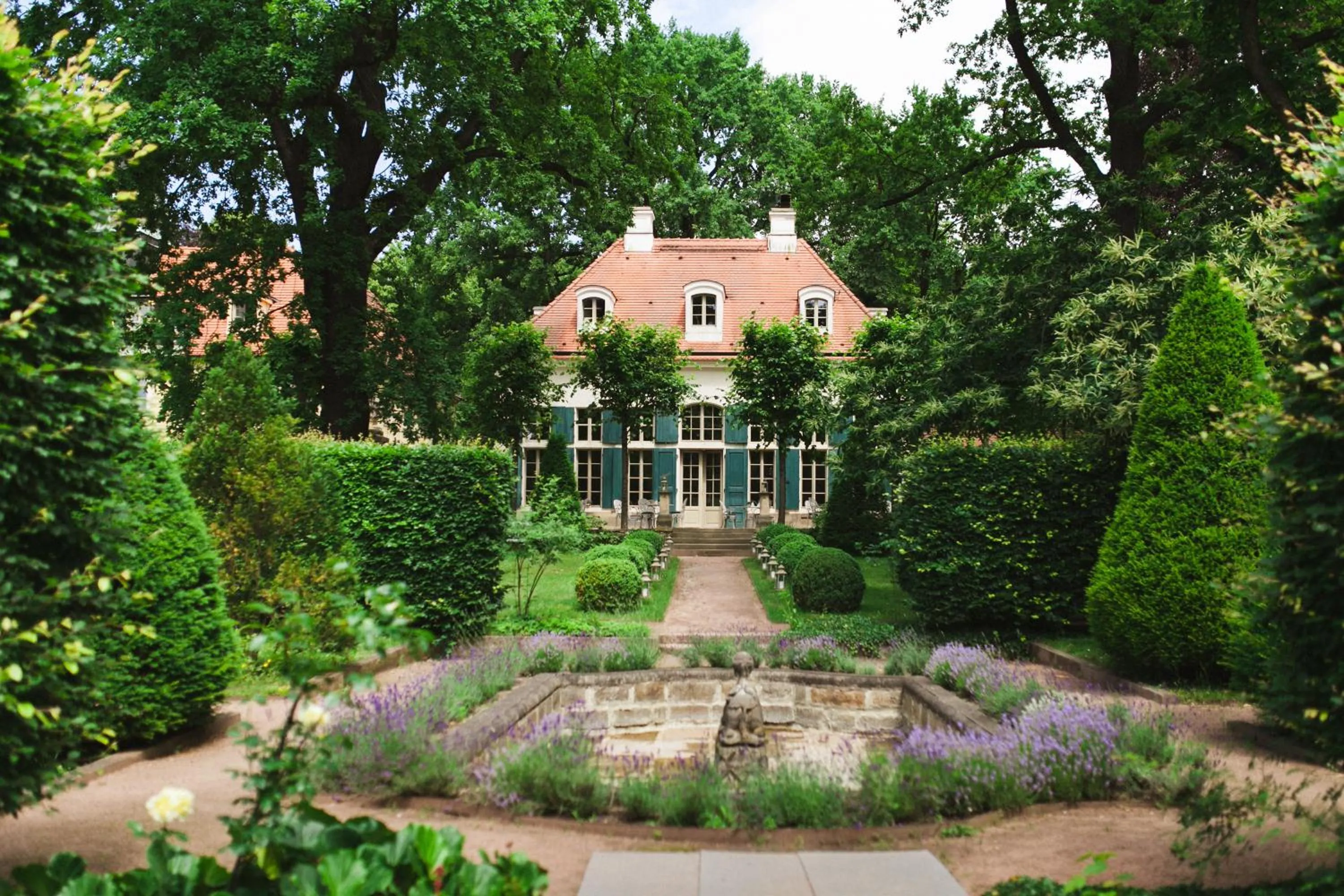 Restaurant/places to eat in Villa Sorgenfrei und Restaurant Atelier Sanssouci