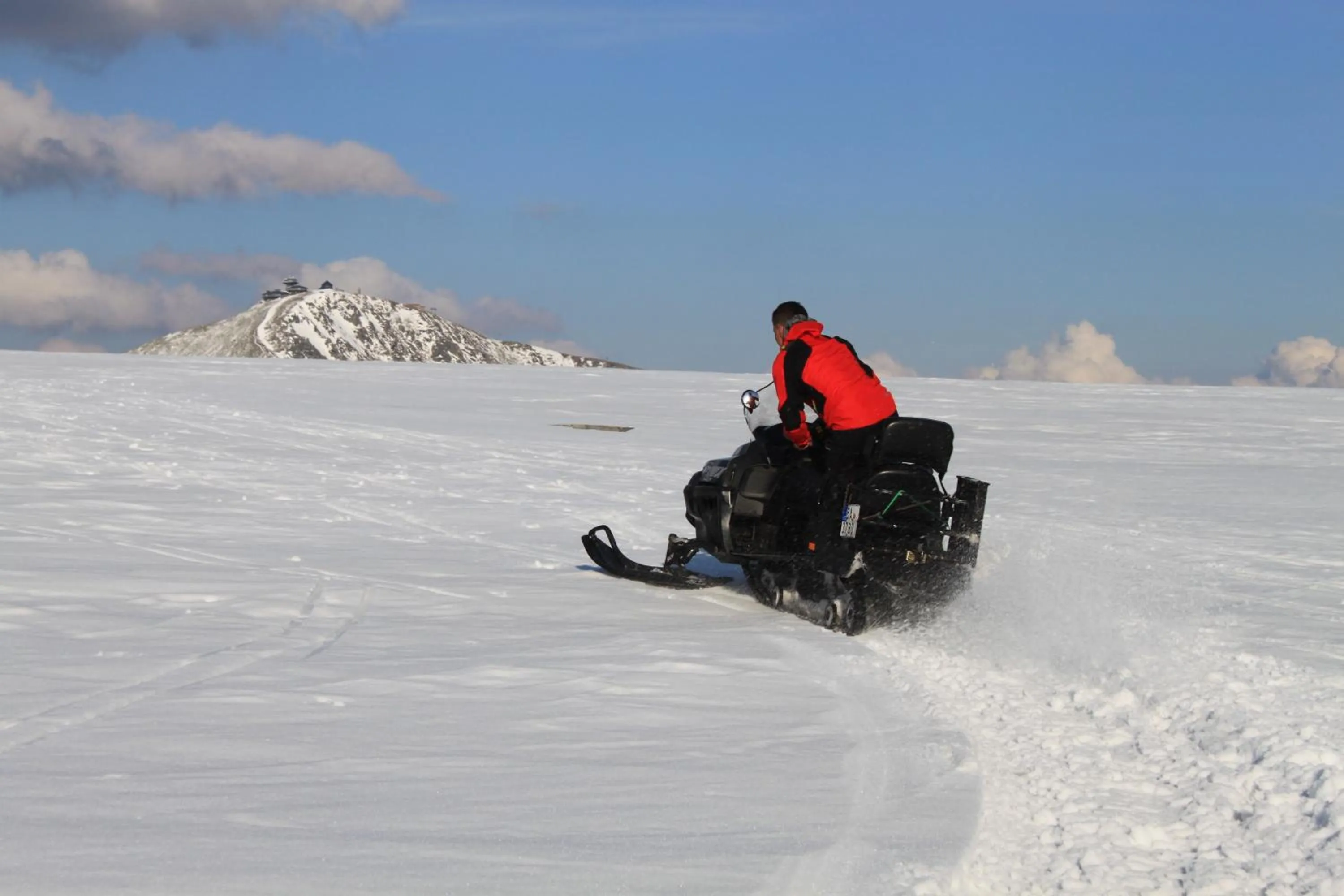 Area and facilities in Luční bouda