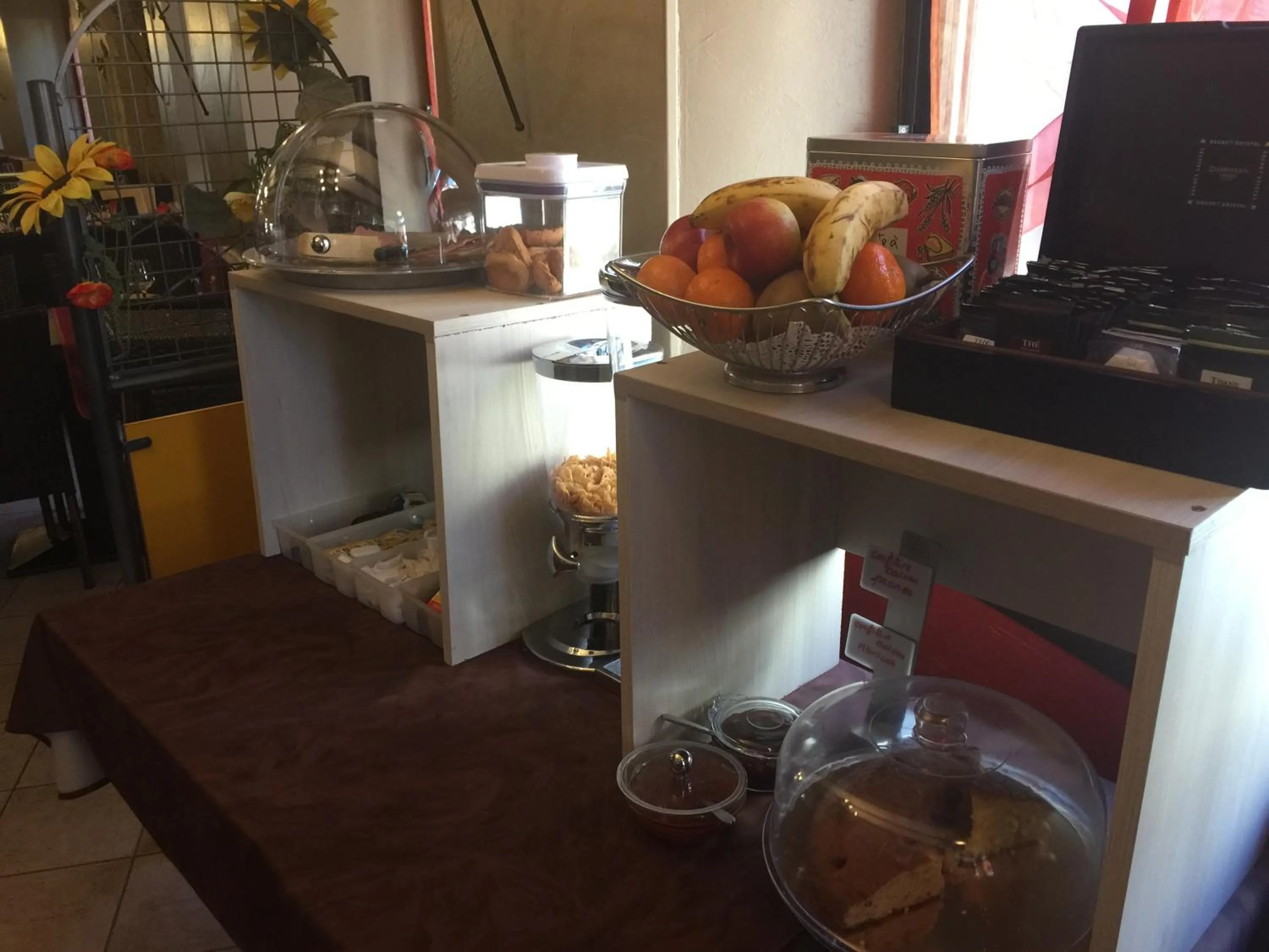 Continental breakfast in Logis Hôtel Restaurant Cazes Arazat