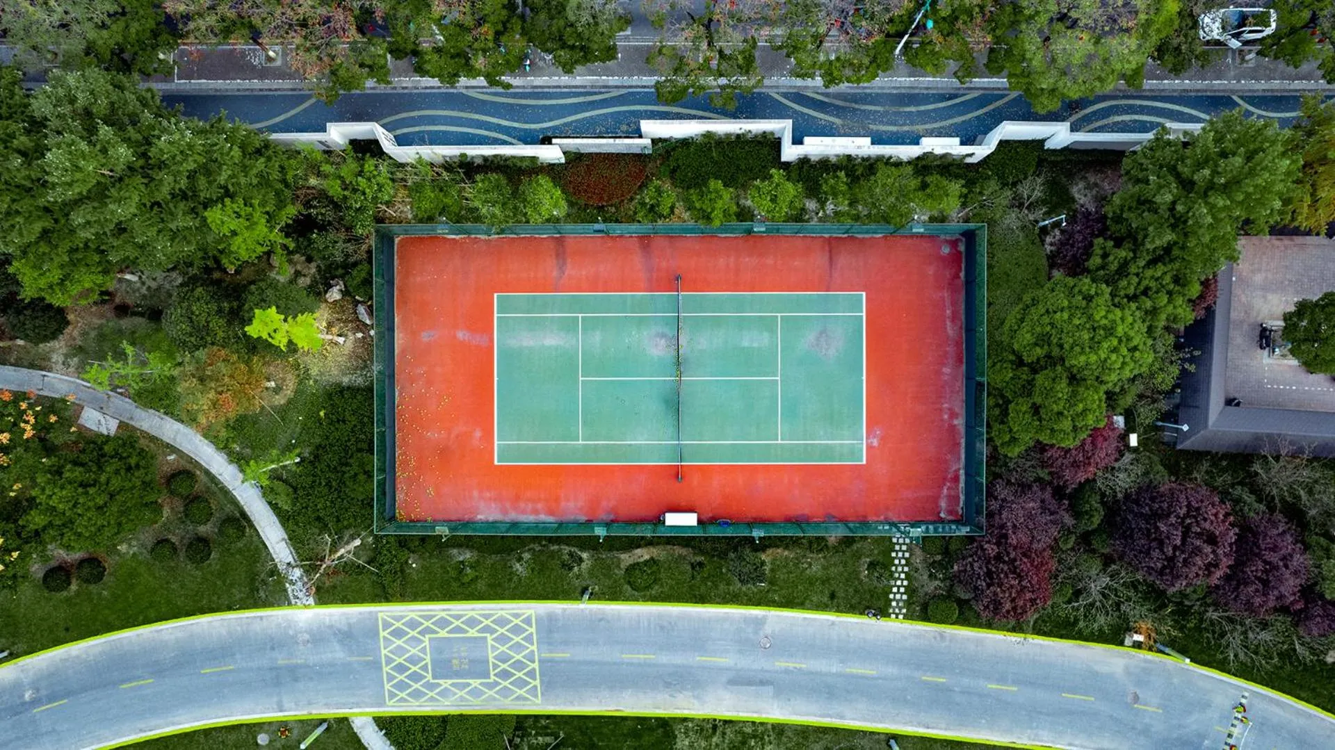 Tennis court in Yancheng Shuicheng Hotel