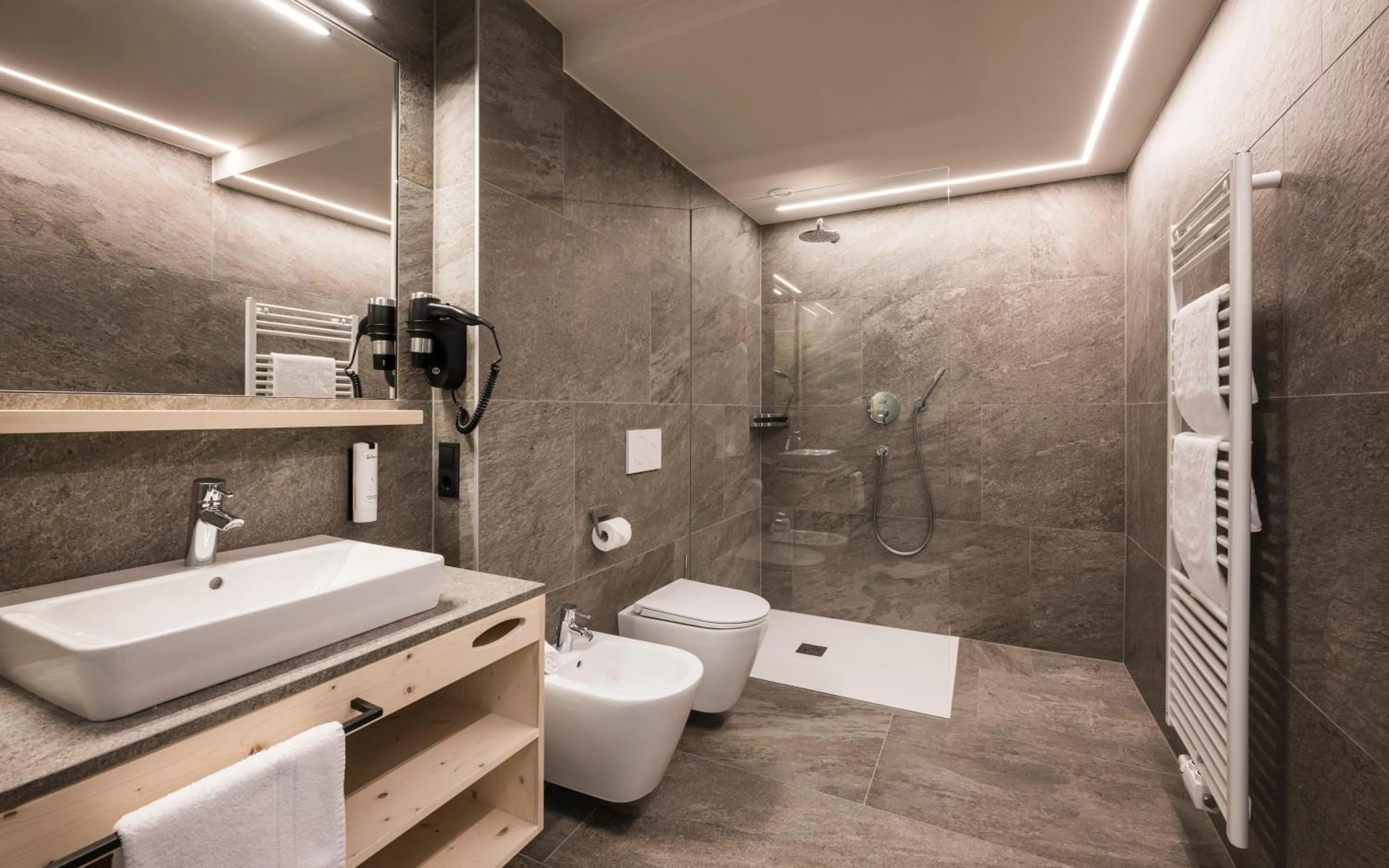 Shower in Vital Hotel Ortlerspitz