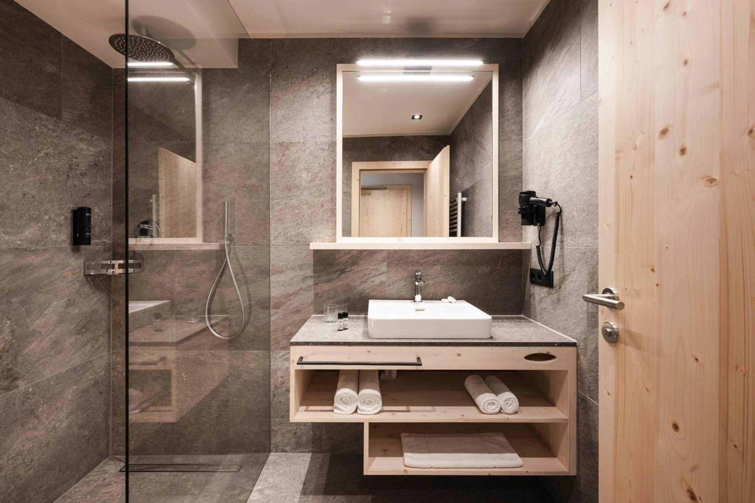 Shower in Vital Hotel Ortlerspitz