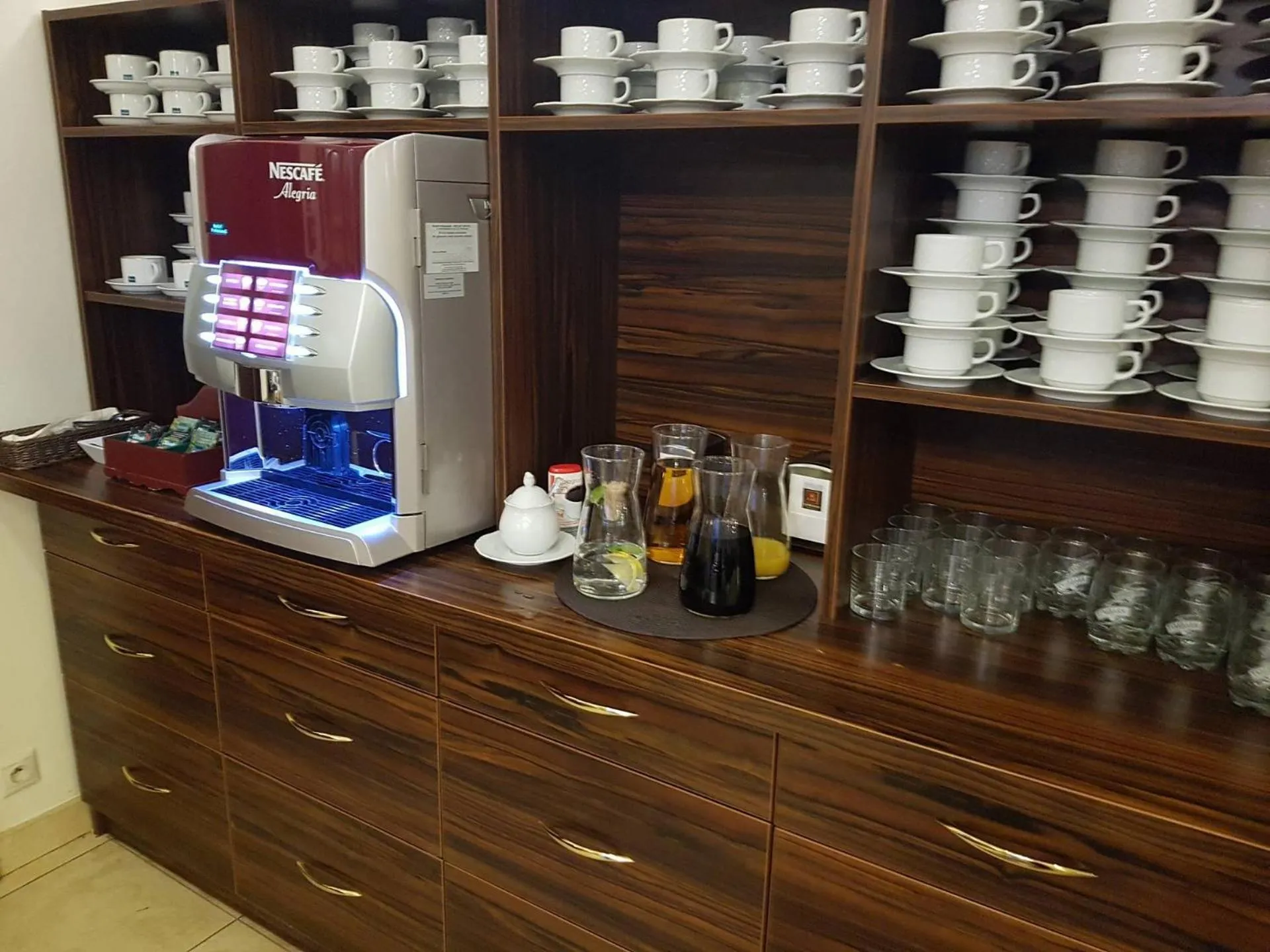 Breakfast in Hotel Pikul