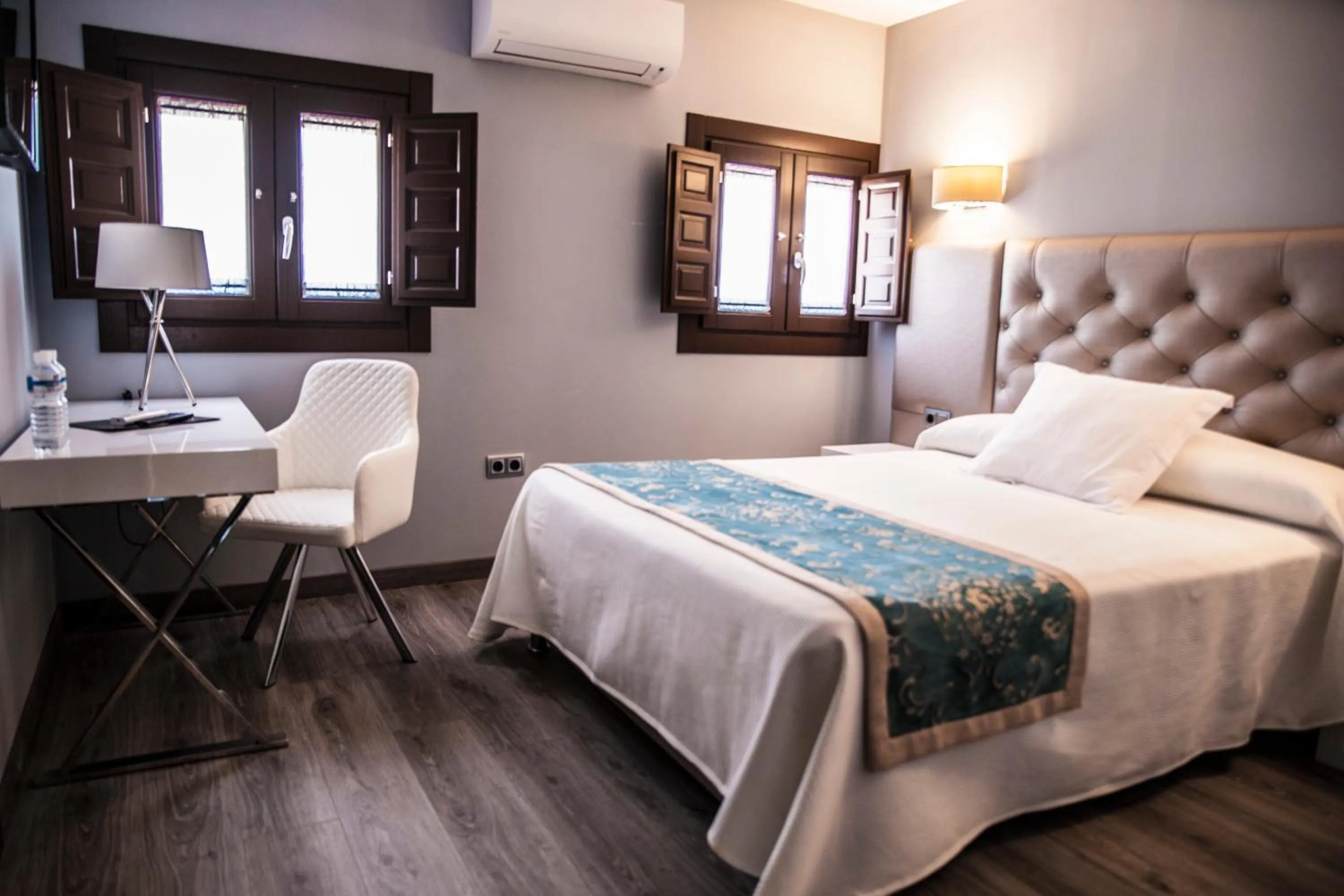 Bedroom, Bed in Evenia Alcalá Boutique Hotel