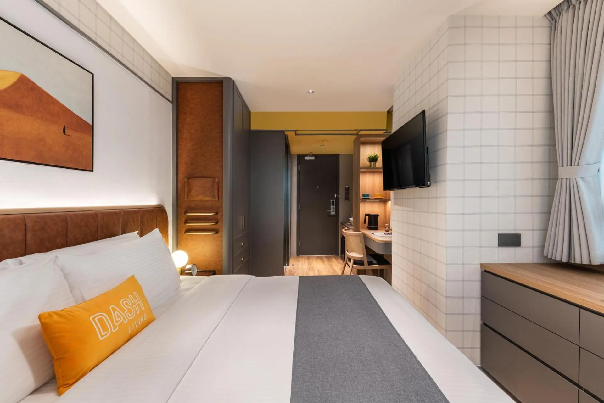 Bed in Dash Living on Hollywood