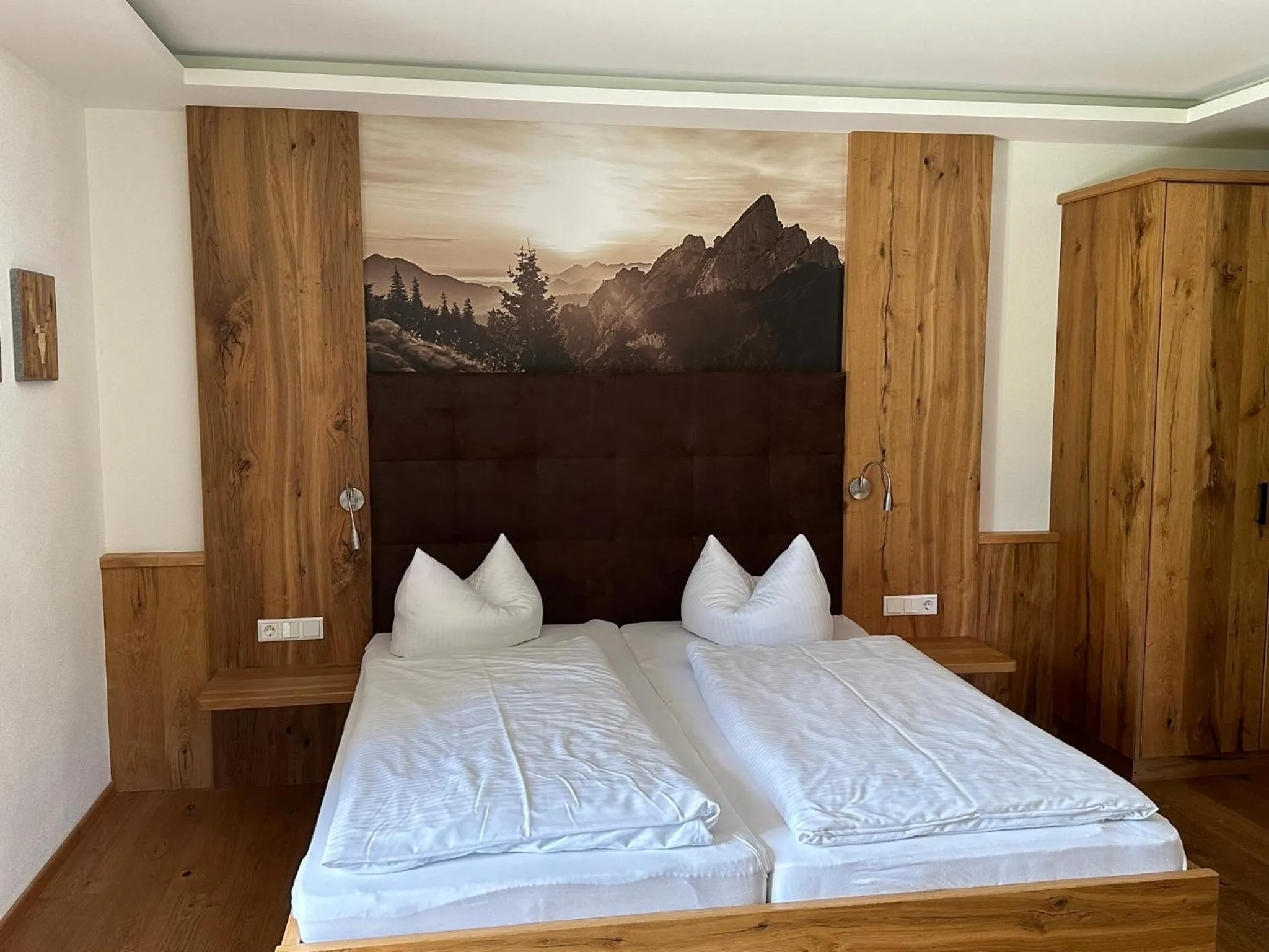 Photo of the whole room, Bed in s´Quartier am Schliersee