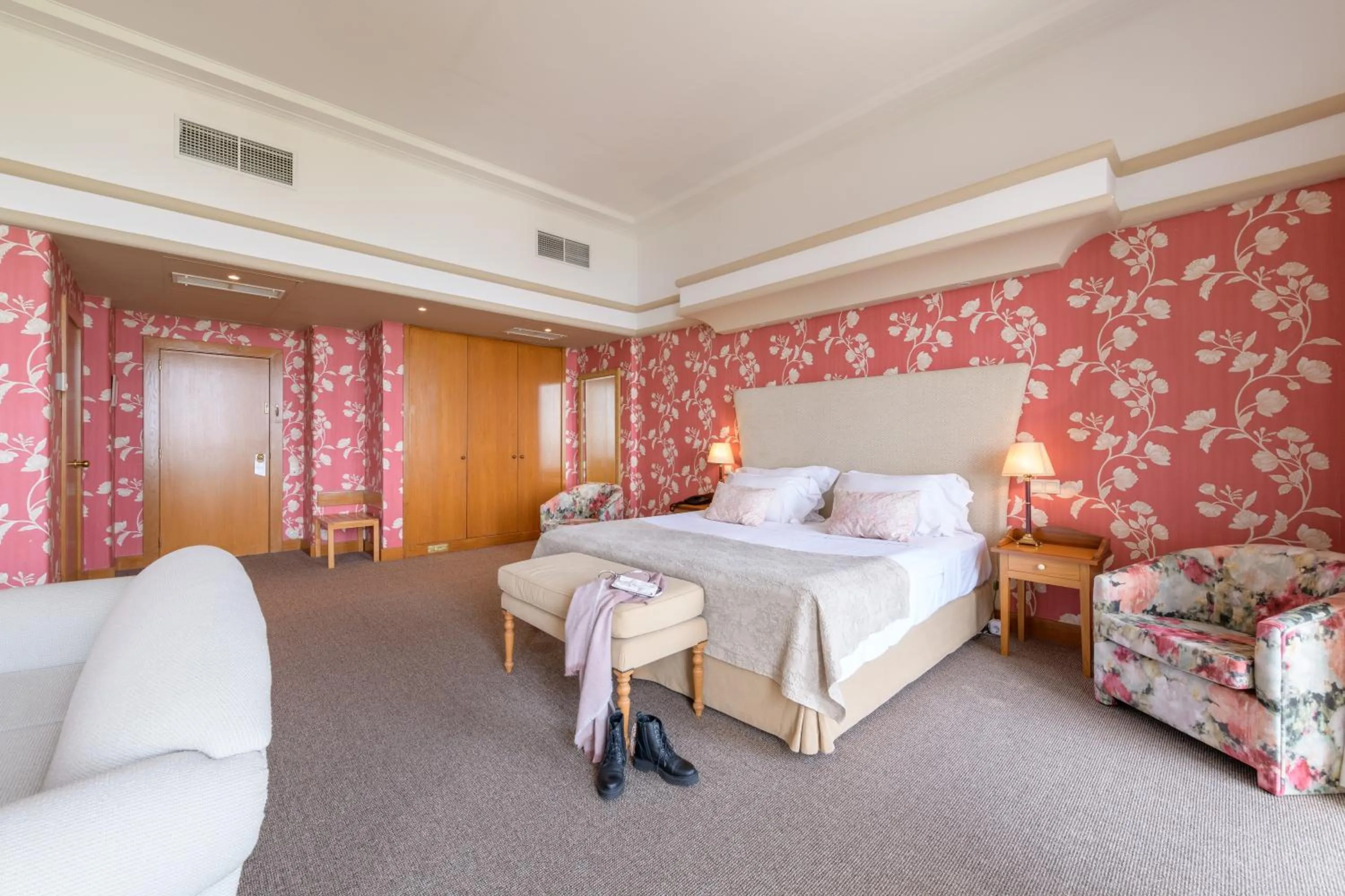 Photo of the whole room, Bed in Pousada de Viana do Castelo