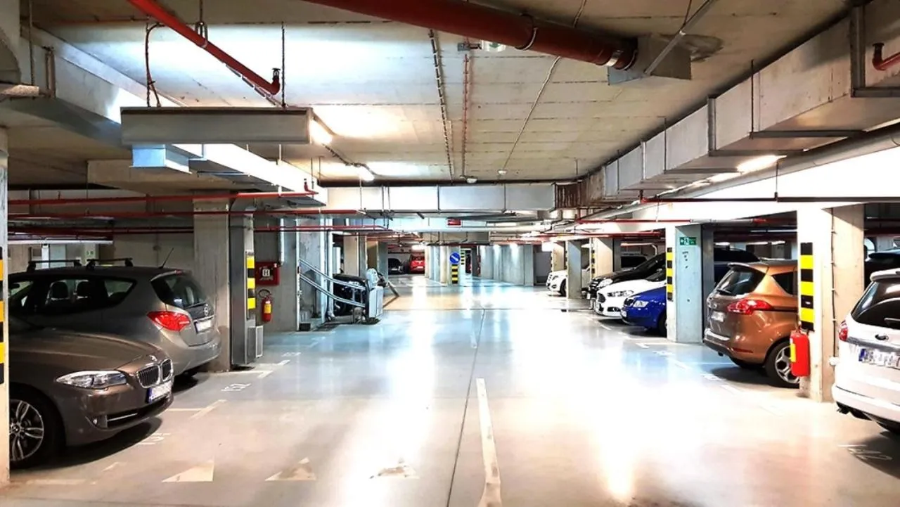 Parking in Hotel Cezar Banja Luka