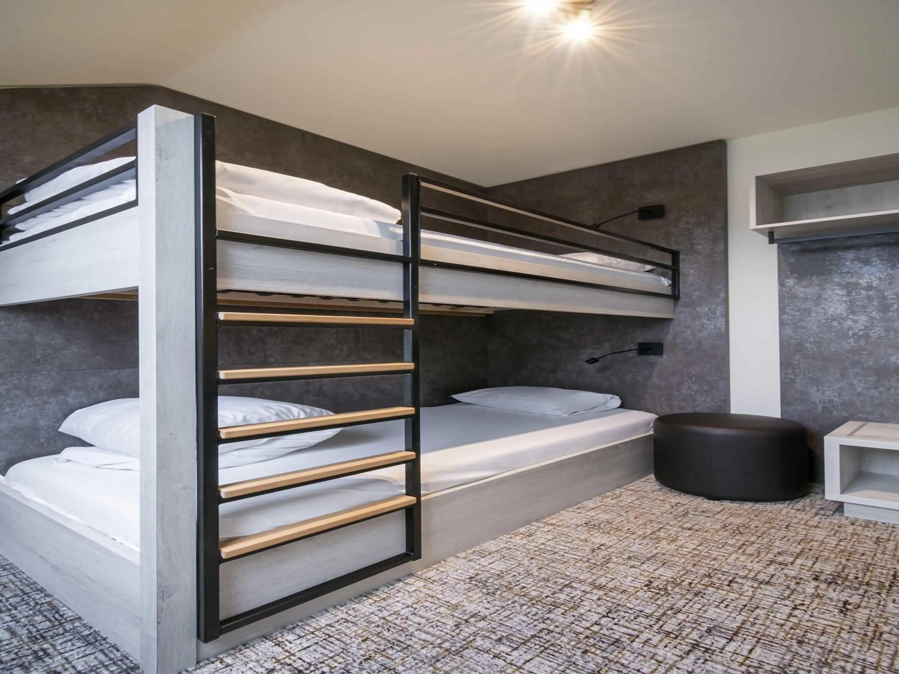 Bedroom, Bed in ibis Styles Zeebrugge