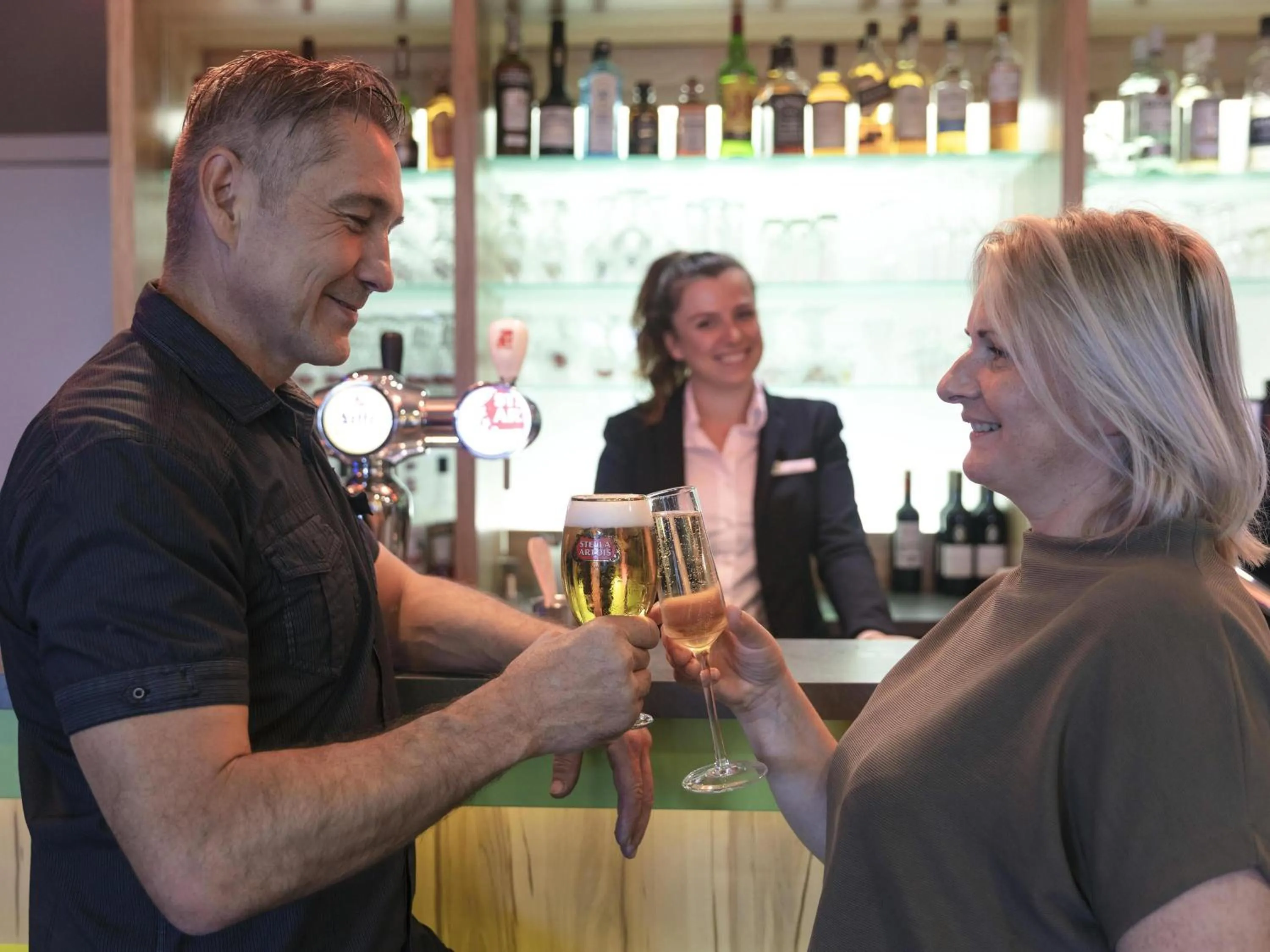 Lounge or bar in ibis Styles Zeebrugge