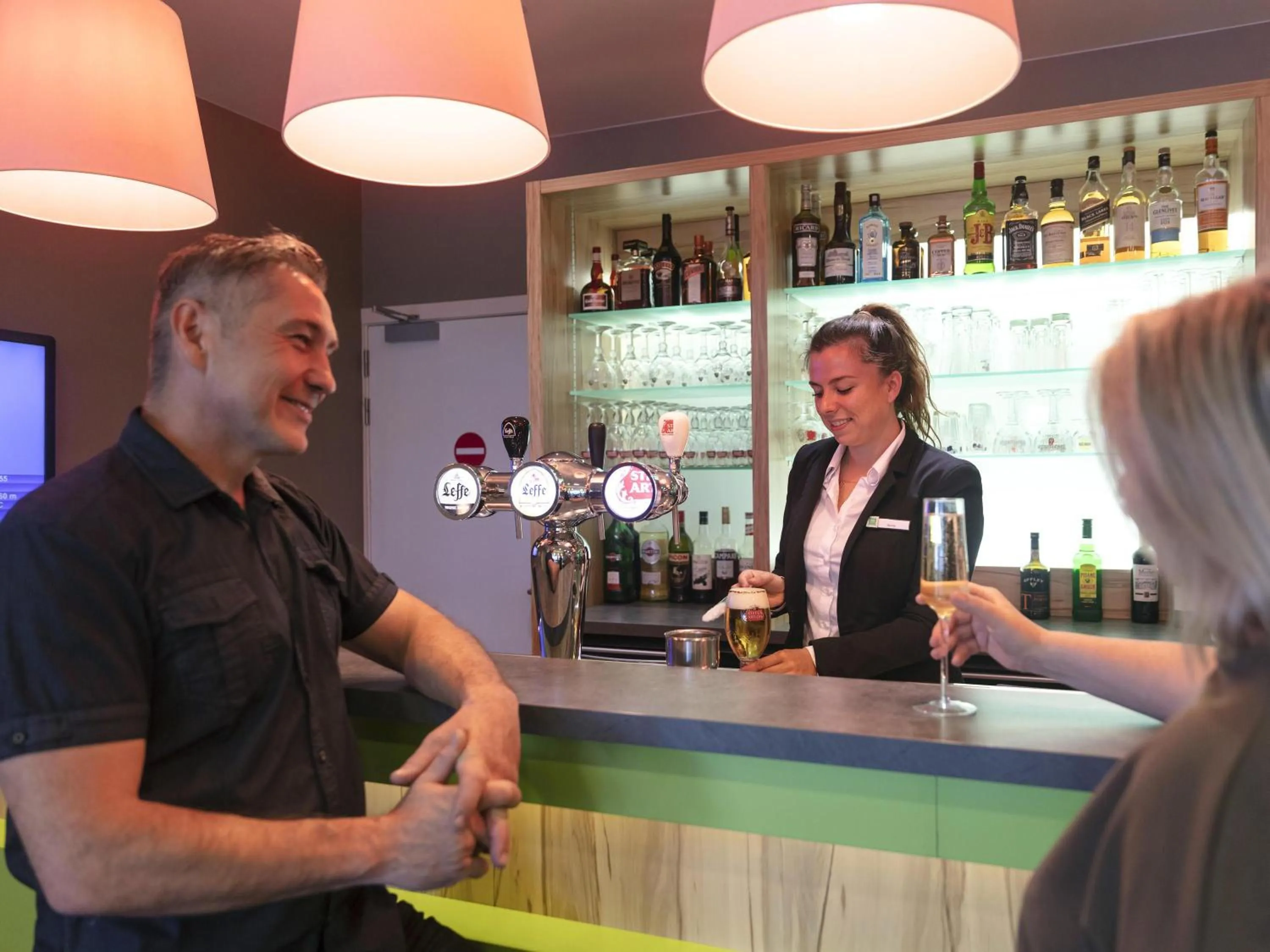 Lounge or bar in ibis Styles Zeebrugge