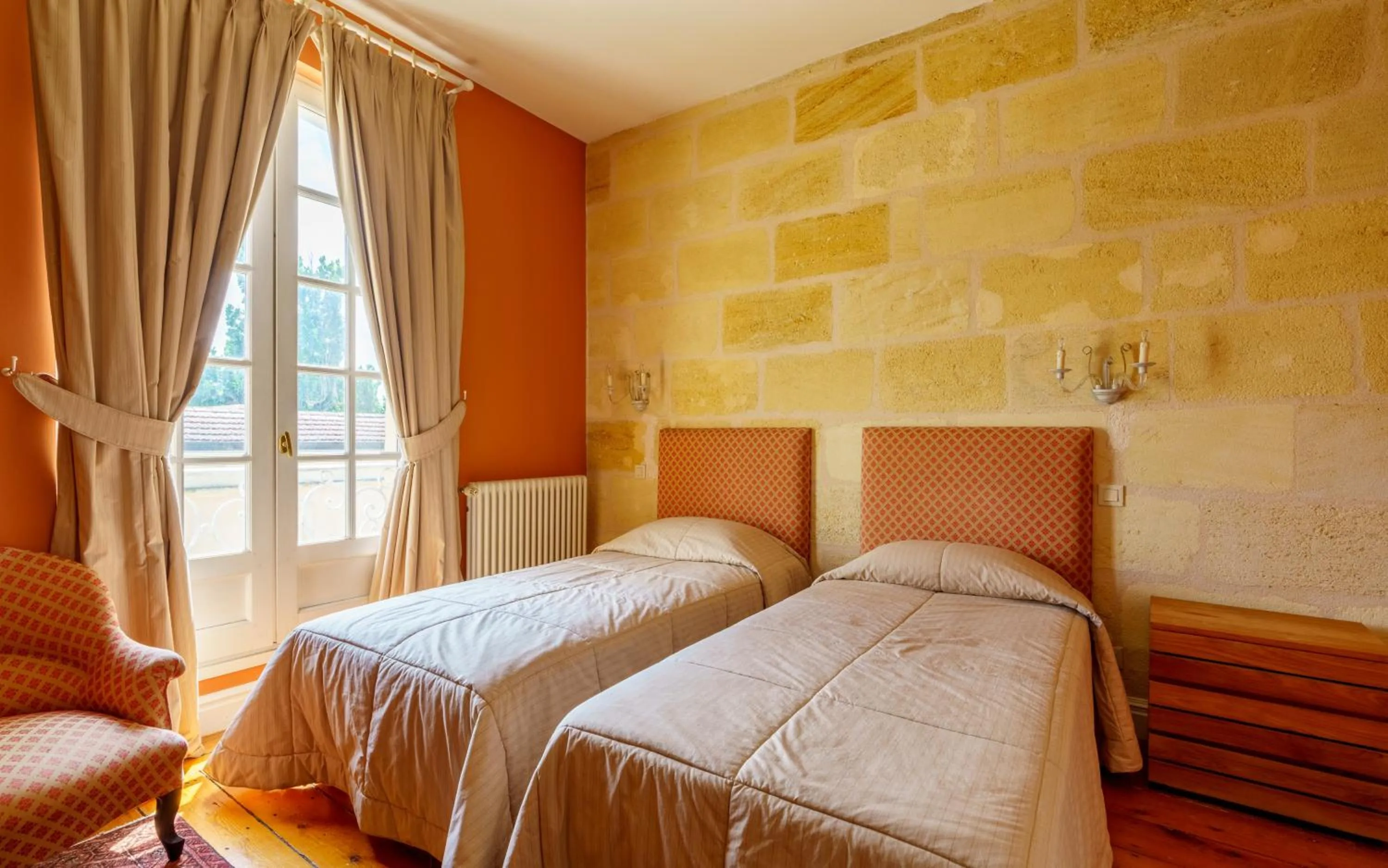 Bed in Hôtel de Margaux