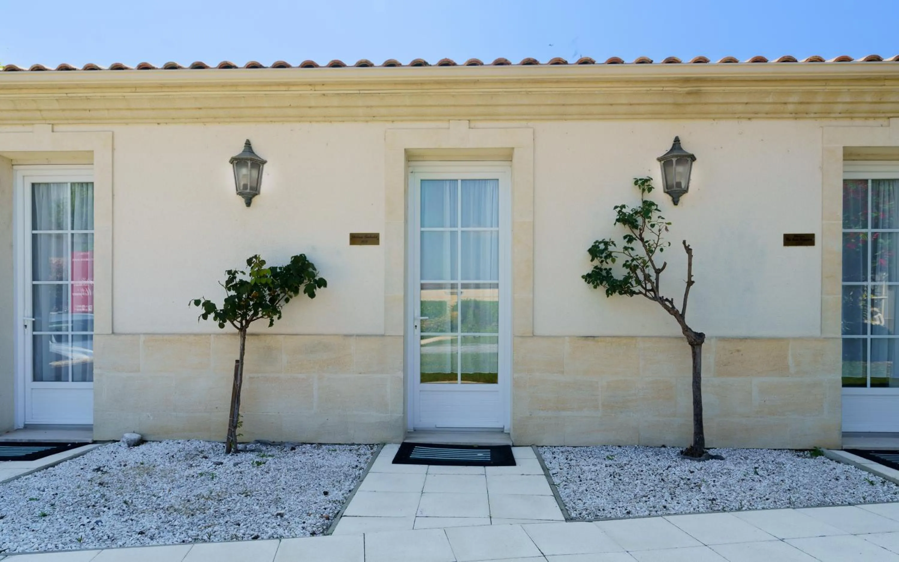 Facade/entrance in Hôtel de Margaux