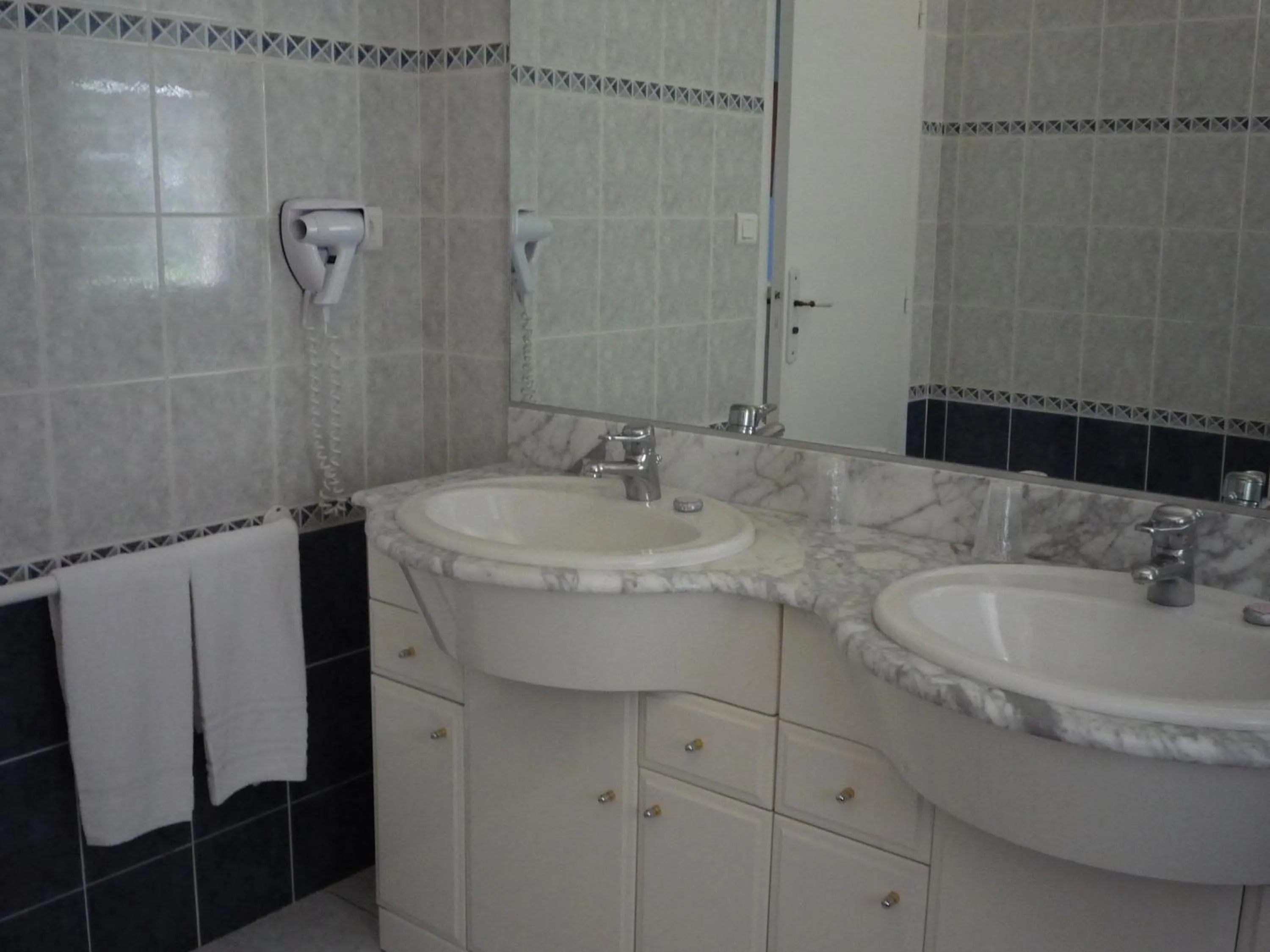 Bathroom in Hôtel de Margaux