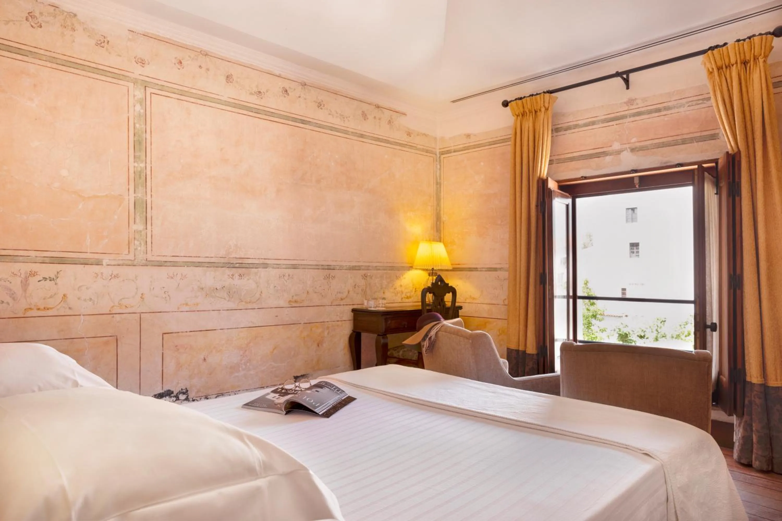 Bed in Pousada Convento de Vila Viçosa