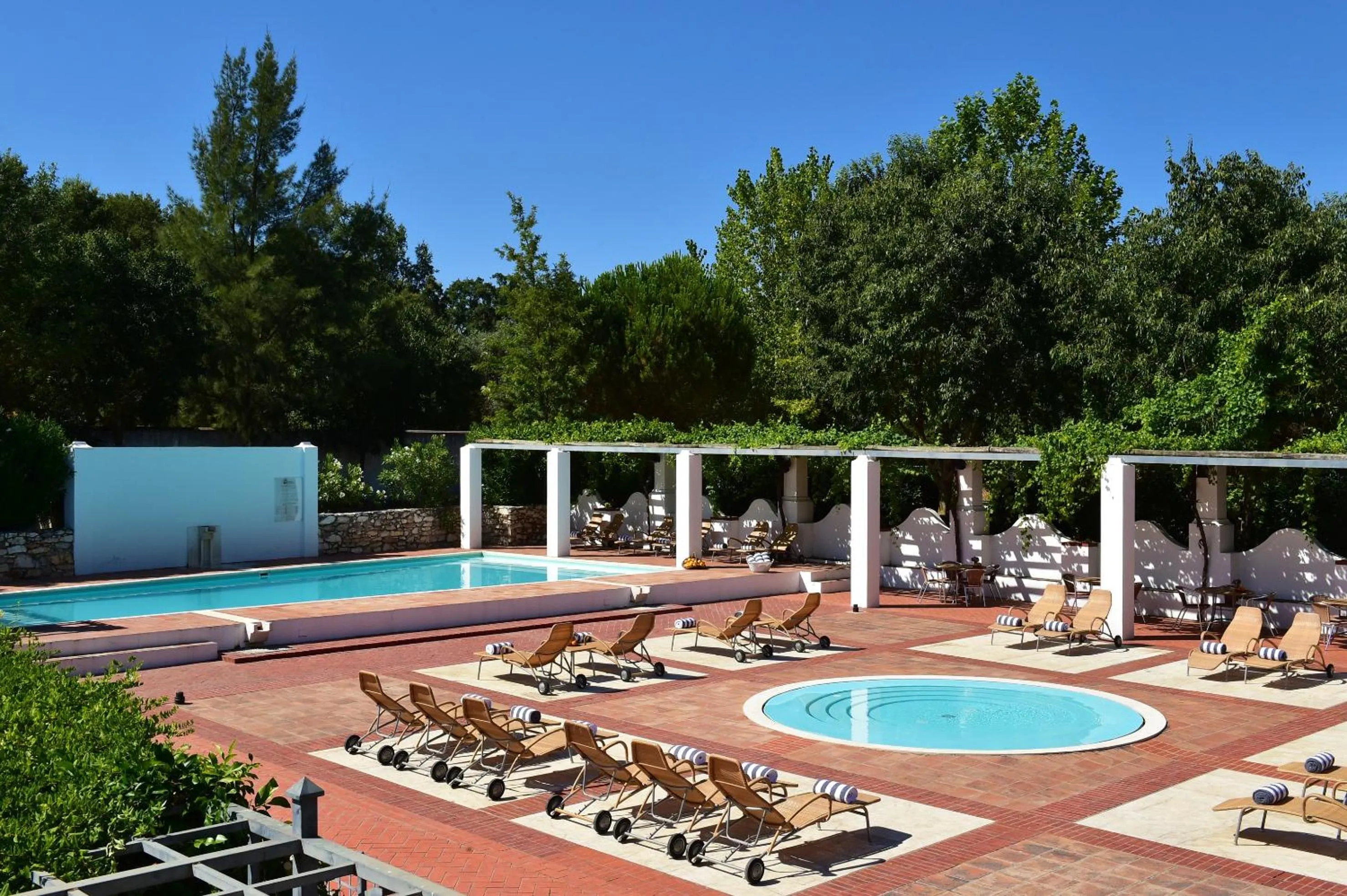 Swimming pool in Pousada Convento de Vila Viçosa