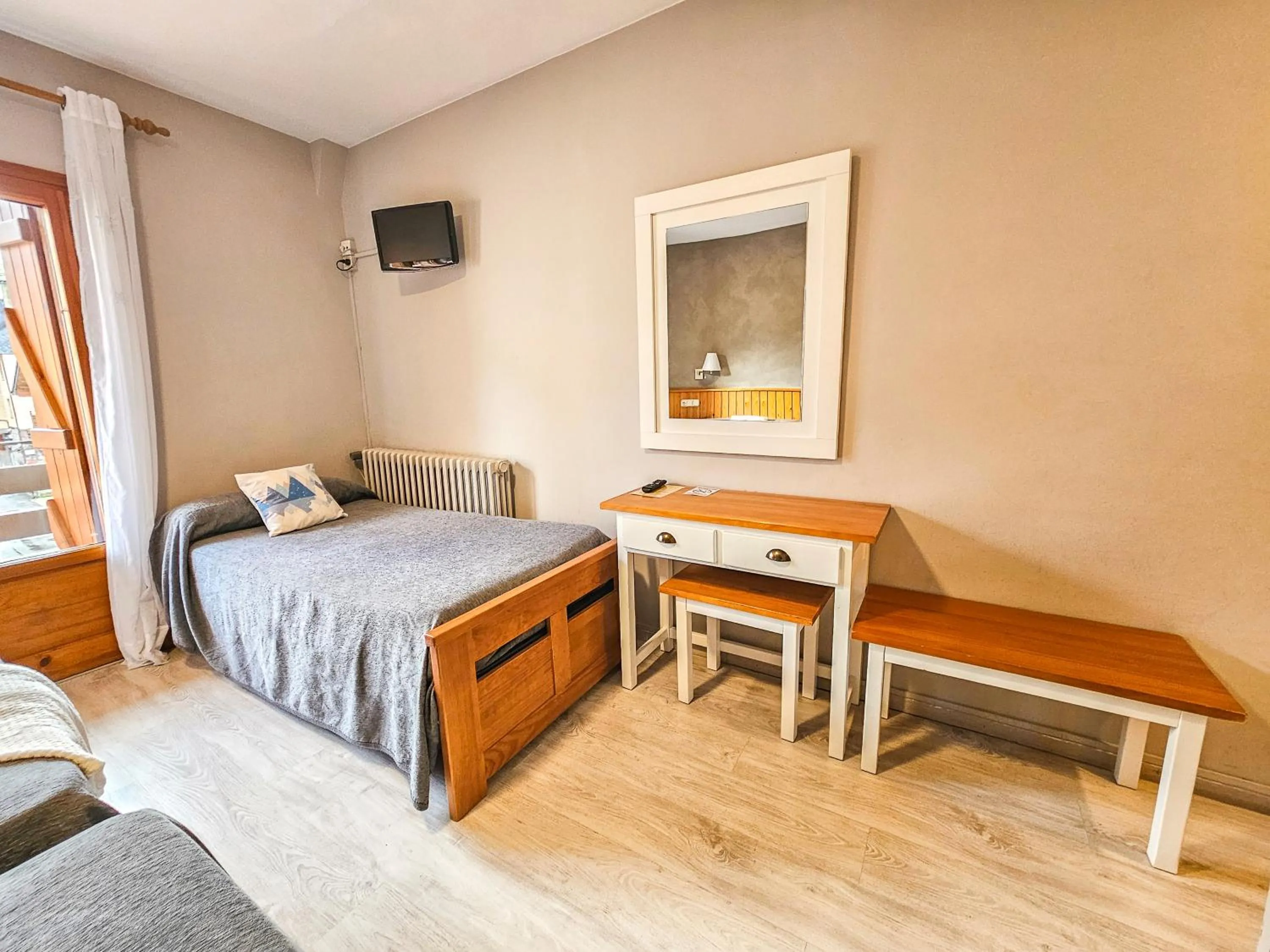 Bed in Hotel Casa Morlans 3000