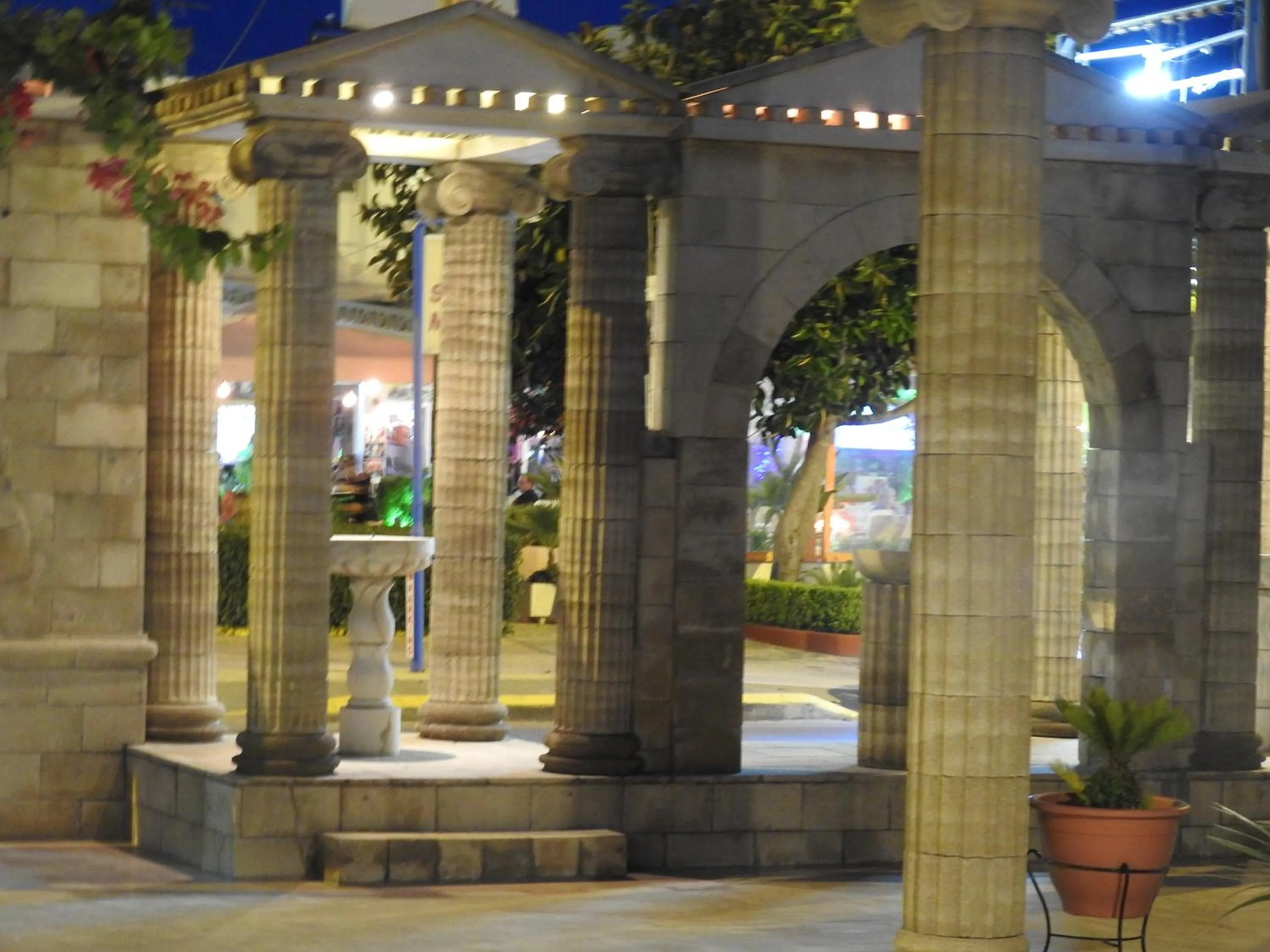 Facade/entrance in Nikos Ikies